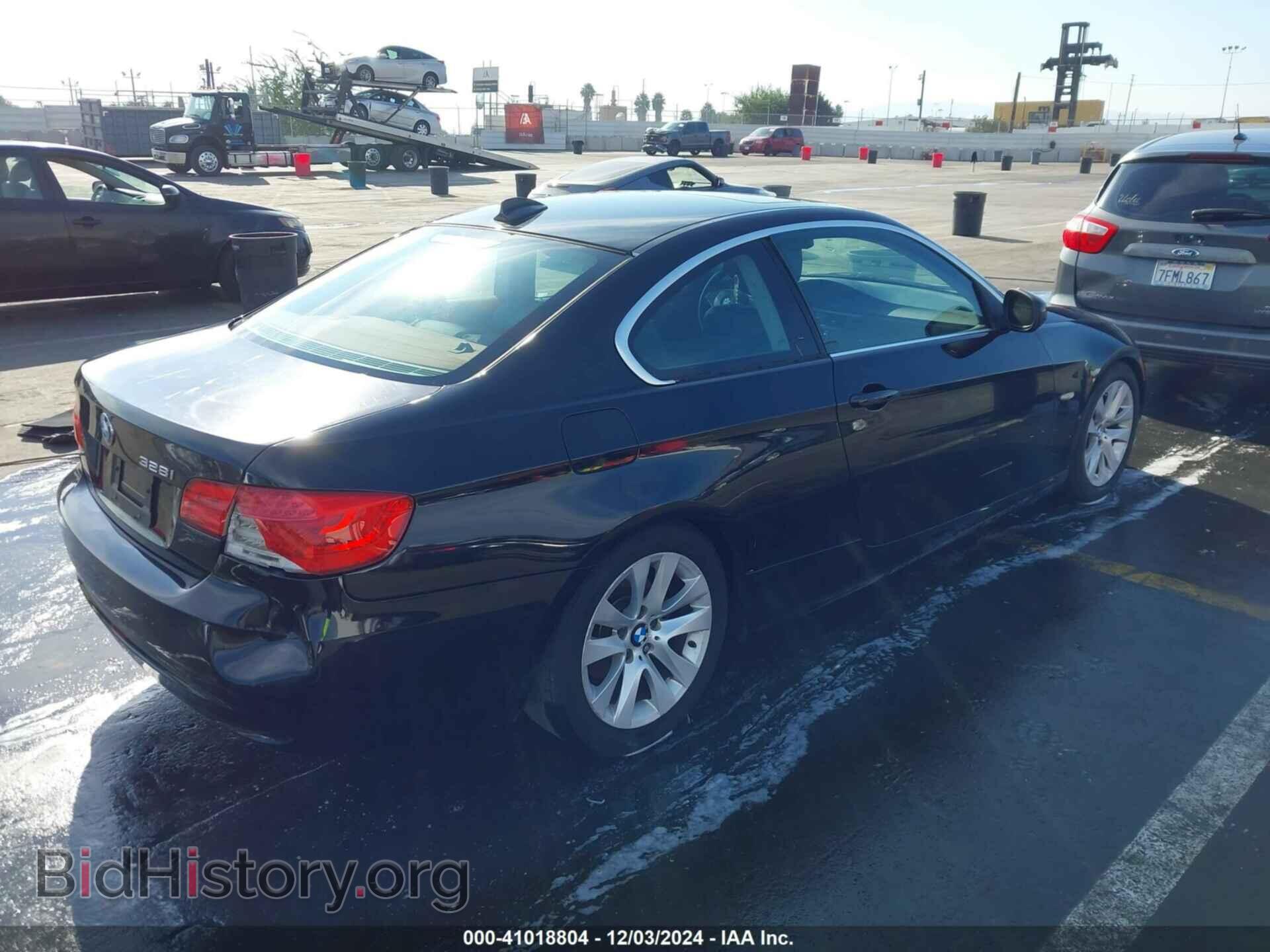 2011 BMW 328I - VIN: WBAKE5C50BE755067 - Фото 4