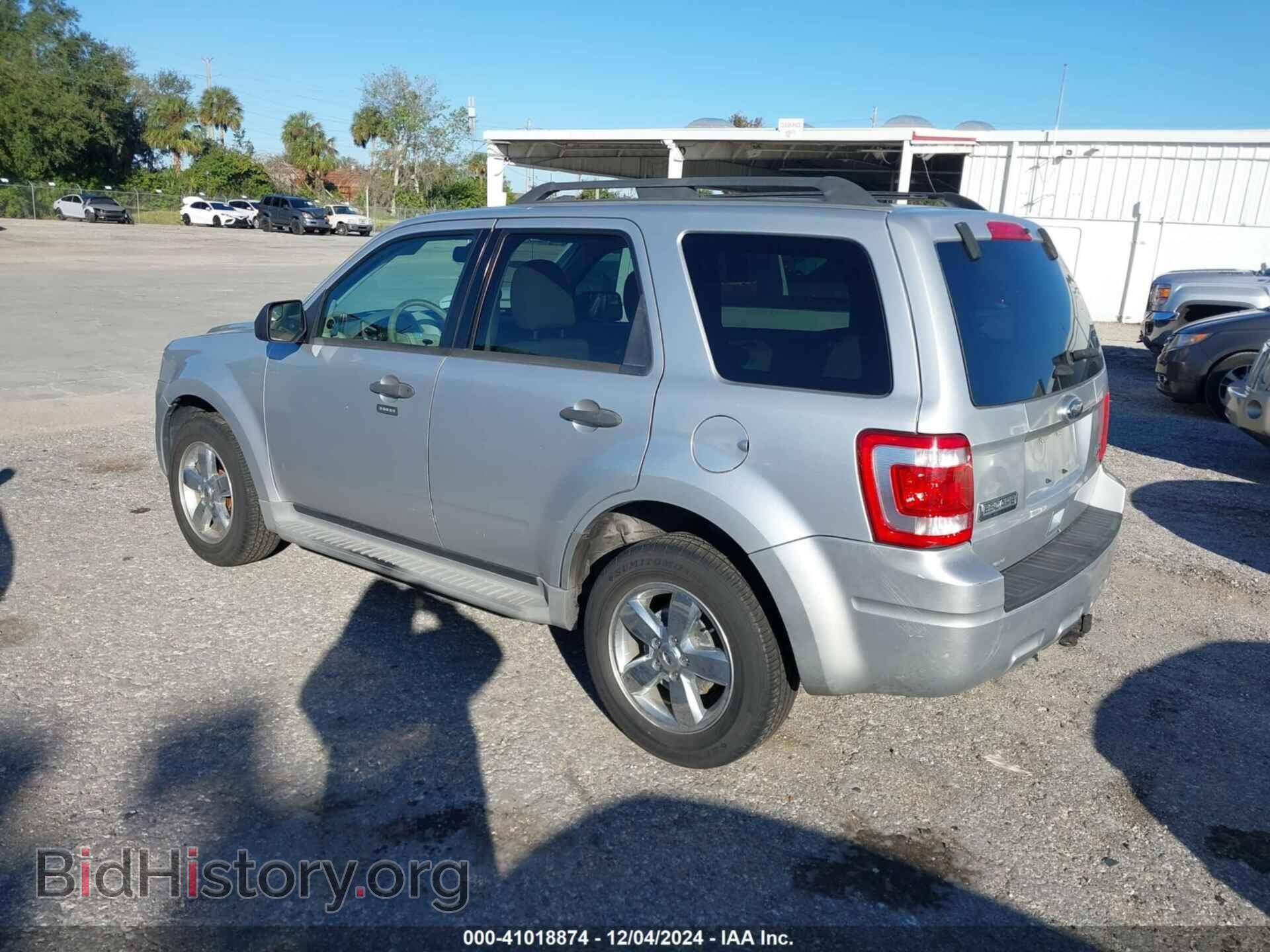 2011 FORD ESCAPE - VIN: 1FMCU0DG2BKB57685 - Фото 3