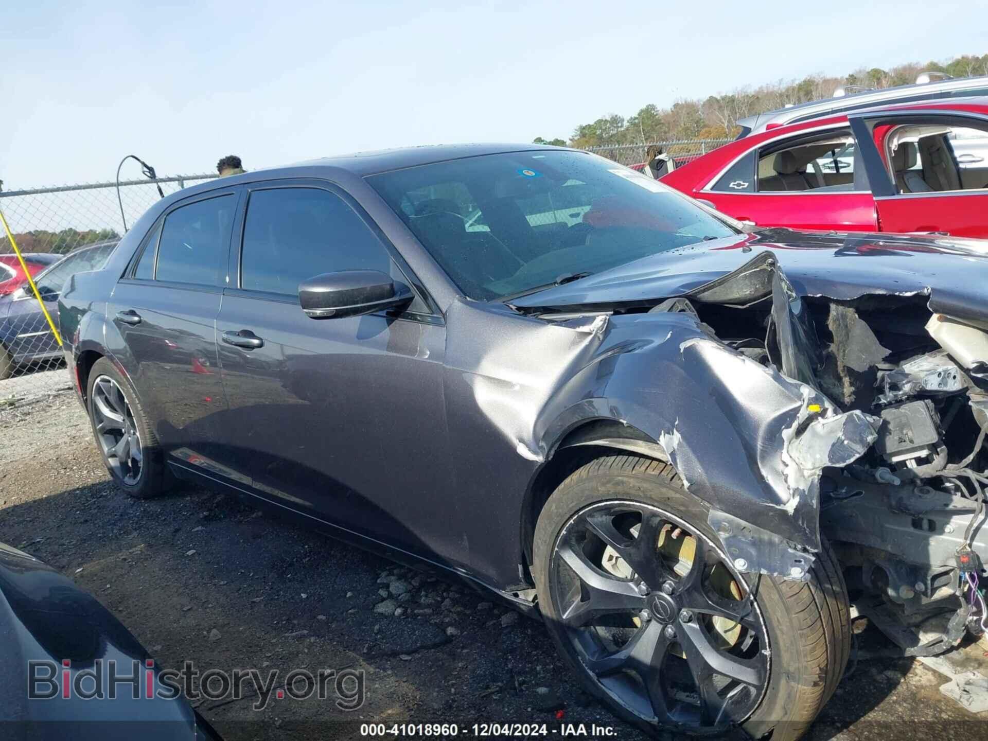 2021 CHRYSLER 300 - VIN: 2C3CCABG6MH585371 - Фото 13