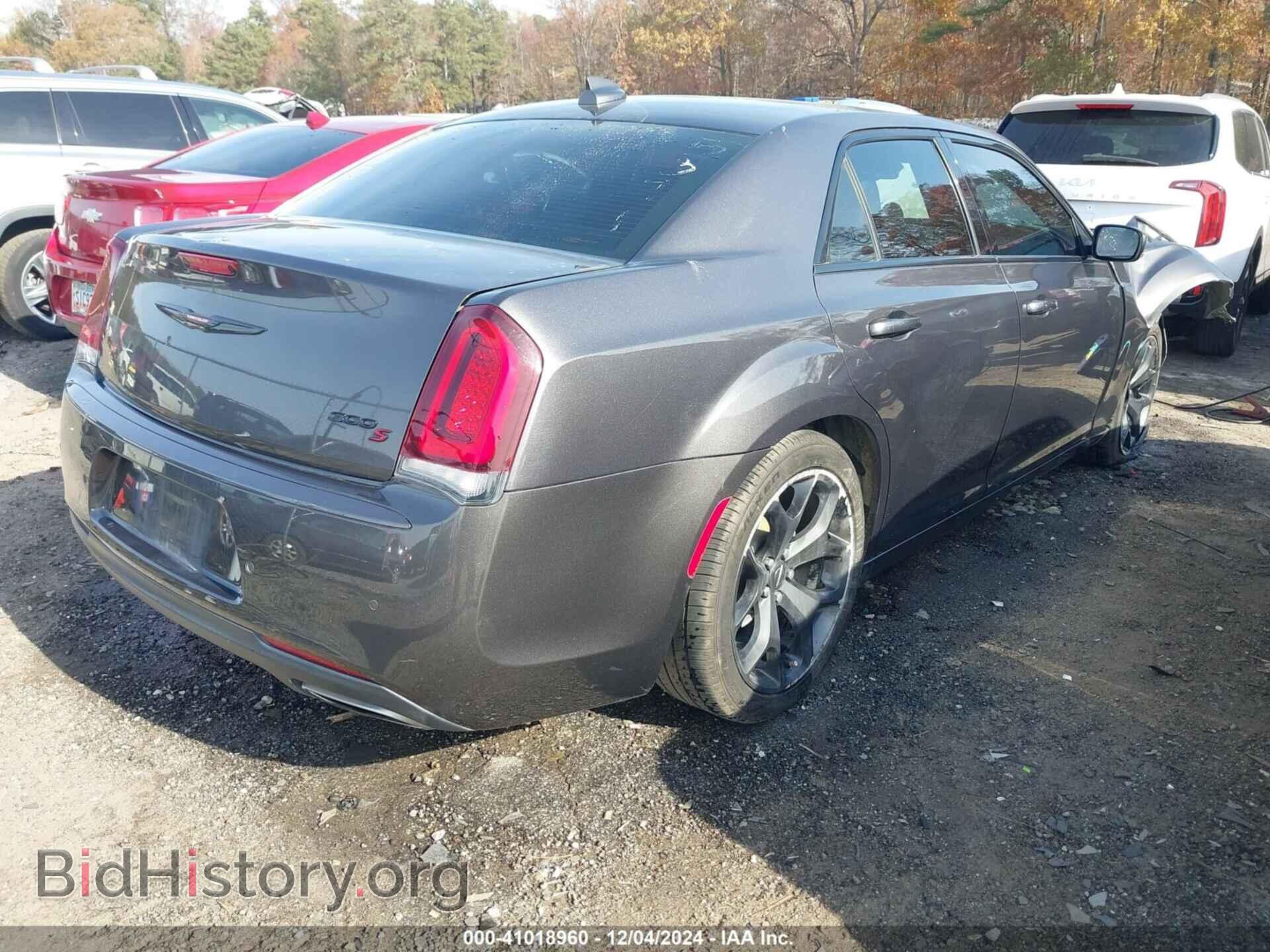 2021 CHRYSLER 300 - VIN: 2C3CCABG6MH585371 - Фото 4