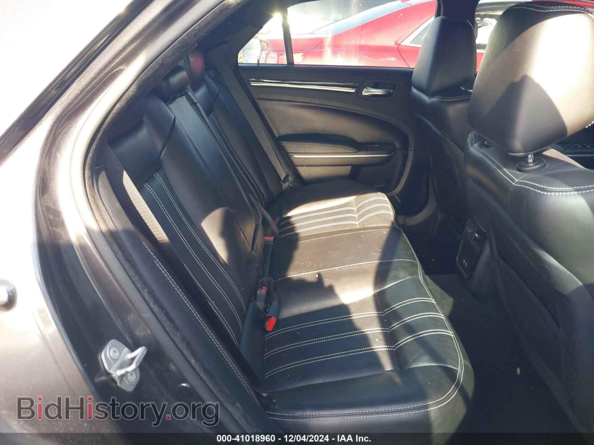 2021 CHRYSLER 300 - VIN: 2C3CCABG6MH585371 - Фото 8
