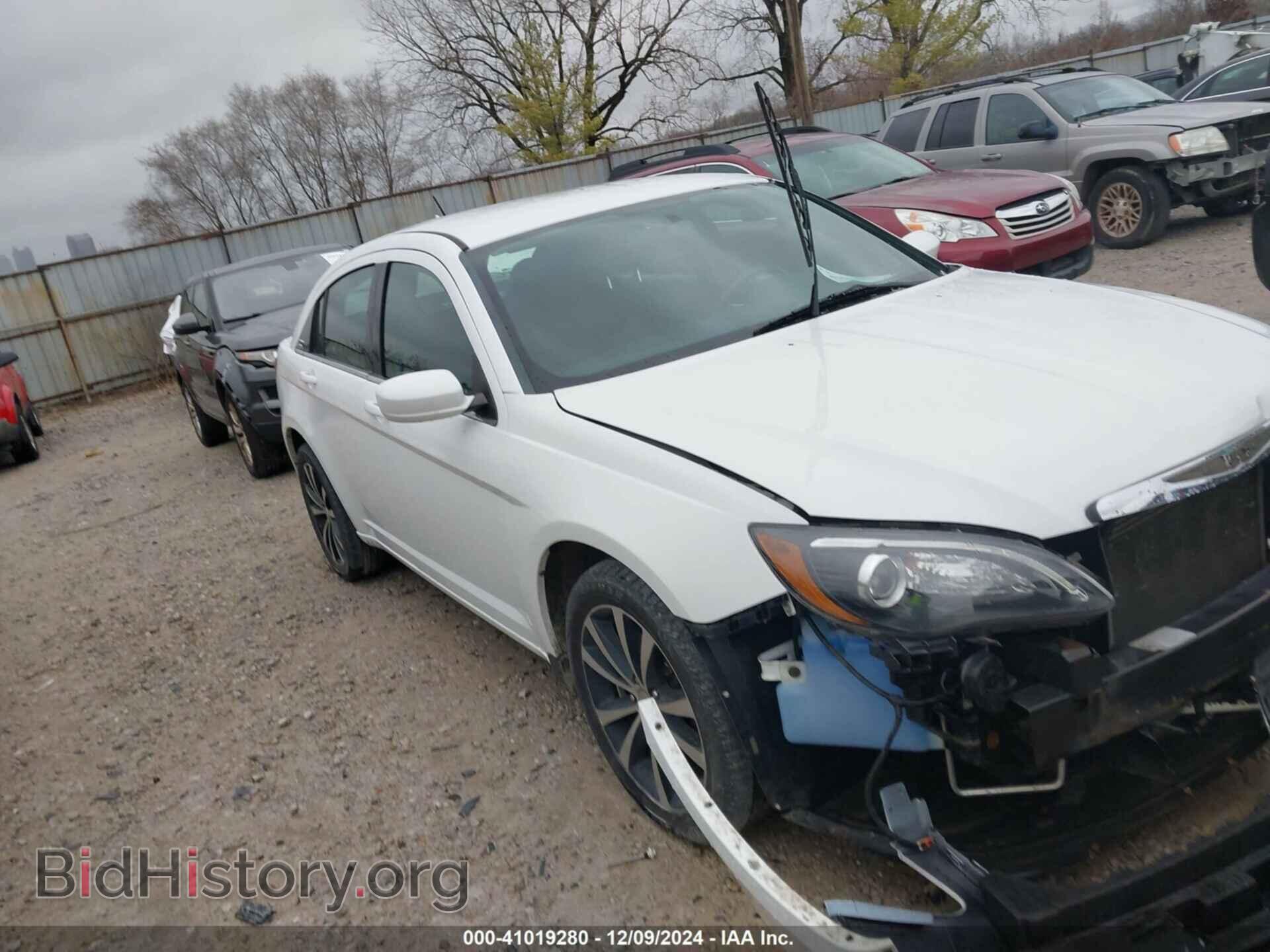 Фотография 1C3CCBBG0DN716534 - CHRYSLER 200 2013