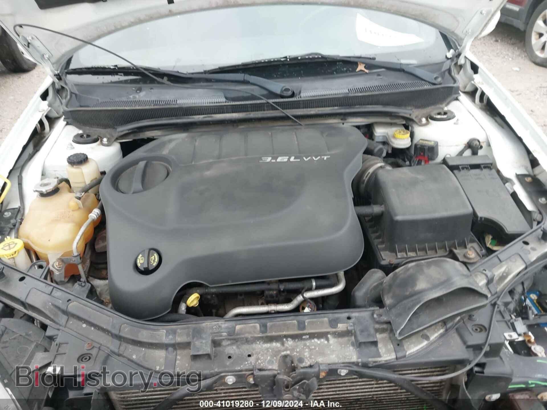 2013 CHRYSLER 200 - VIN: 1C3CCBBG0DN716534 - Фото 10