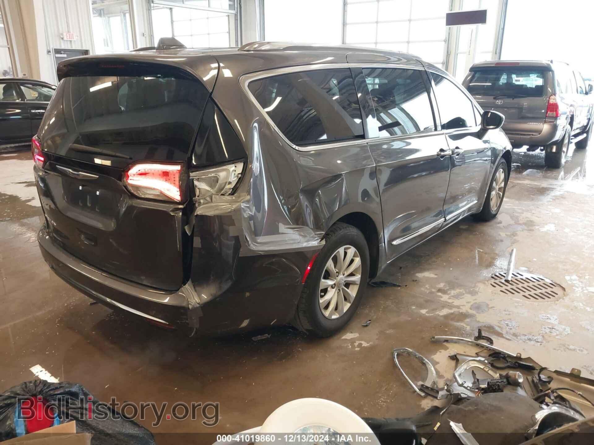 2019 CHRYSLER PACIFICA - VIN: 2C4RC1BG3KR685540 - Фото 4