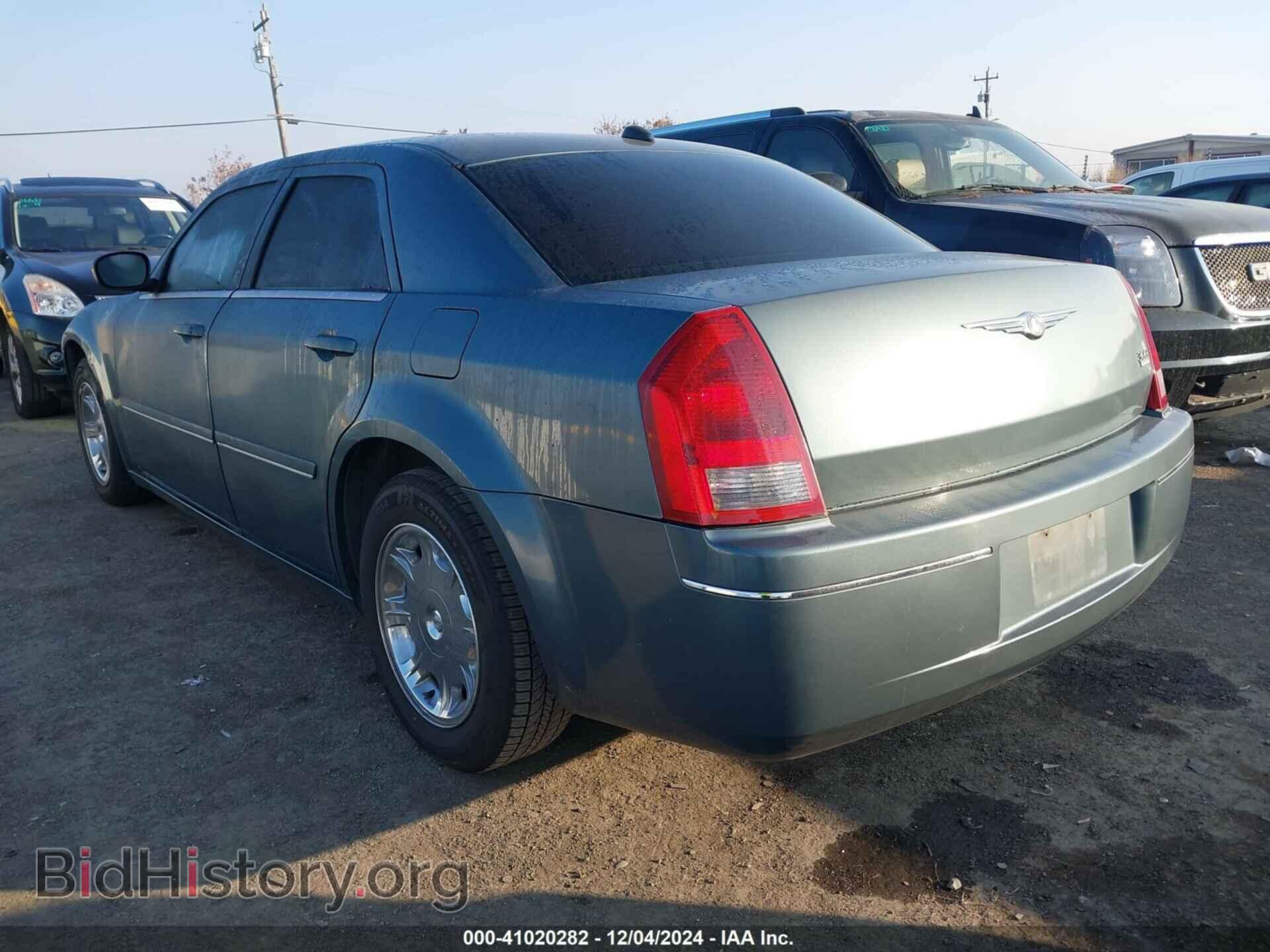 2005 CHRYSLER 300 - VIN: 2C3AA53G35H666834 - Фото 3