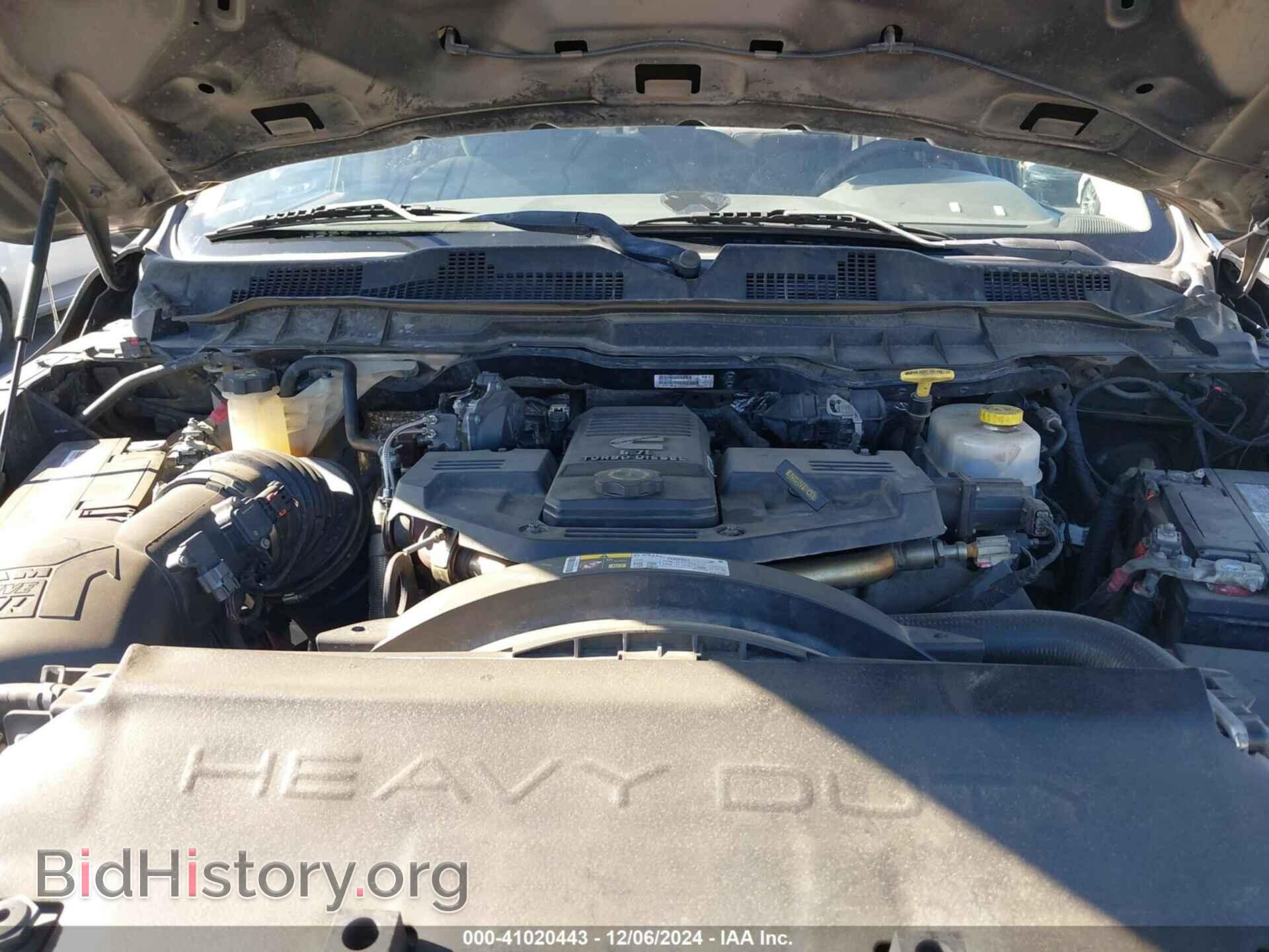 2016 RAM 3500 - VIN: 3C63RPGL2GG177660 - Фото 9