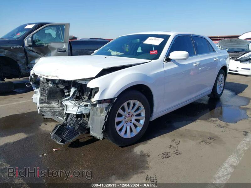 2014 Chrysler 300 (VIN 2C3CCAAG2EH228725) — фото 2 из 16