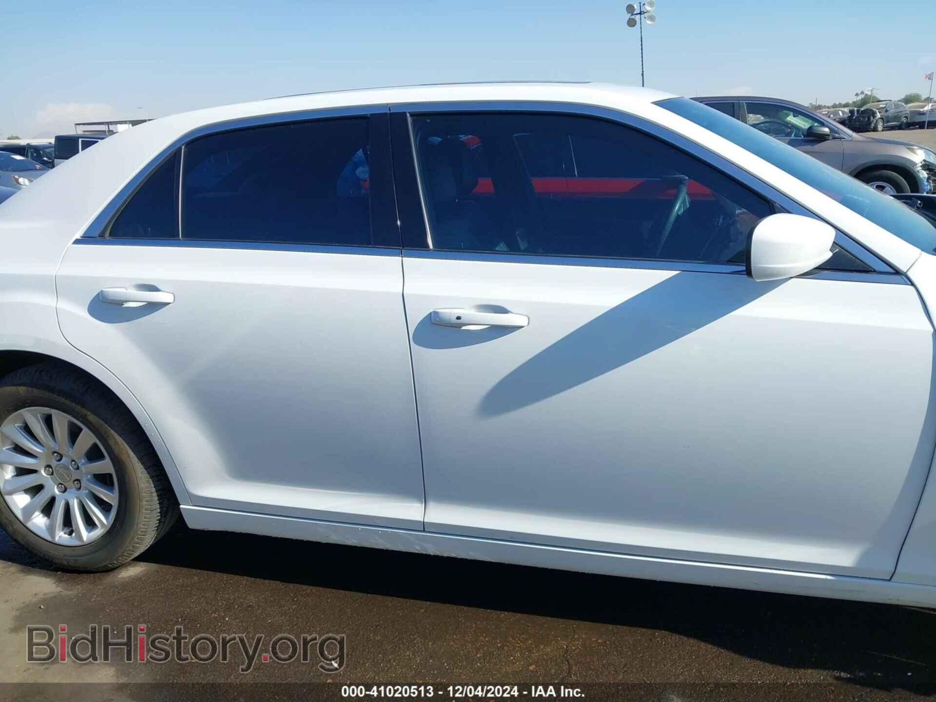 2014 CHRYSLER 300 - VIN: 2C3CCAAG2EH228725 - Photo 13