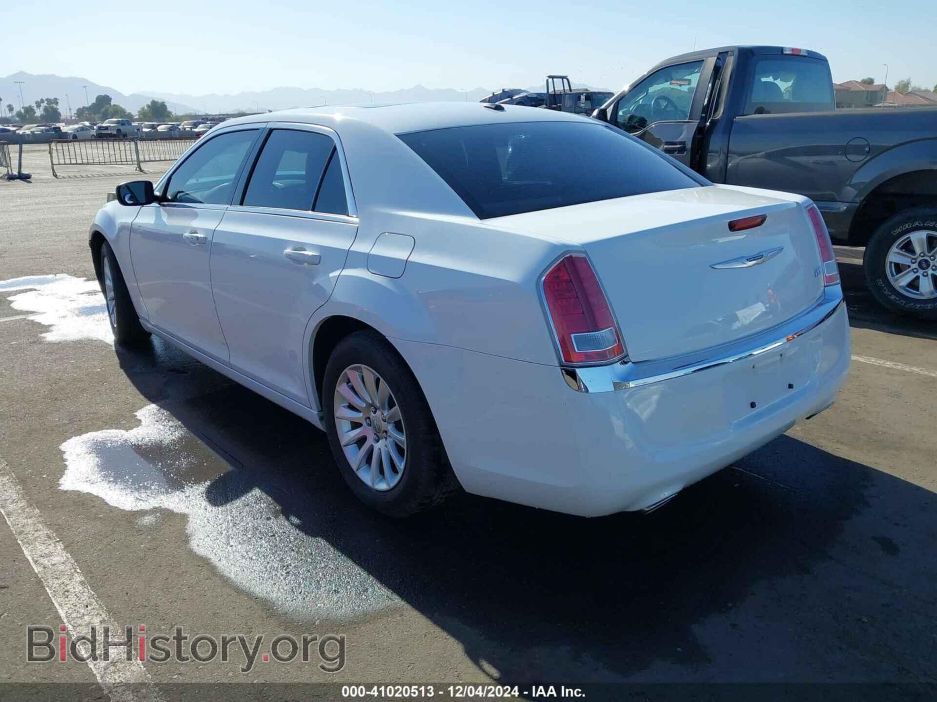 2014 CHRYSLER 300 - VIN: 2C3CCAAG2EH228725 - Photo 3