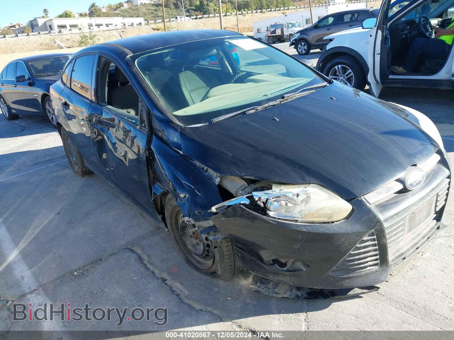 Фотография 1FAHP3E28CL257782 - FORD FOCUS 2012