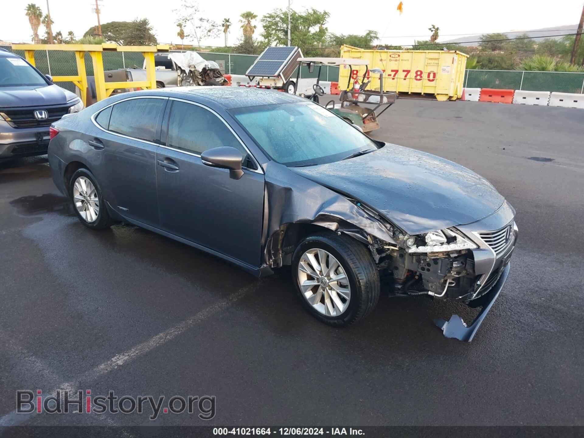Фотография JTHBW1GGXE2052567 - LEXUS ES 300H 2014