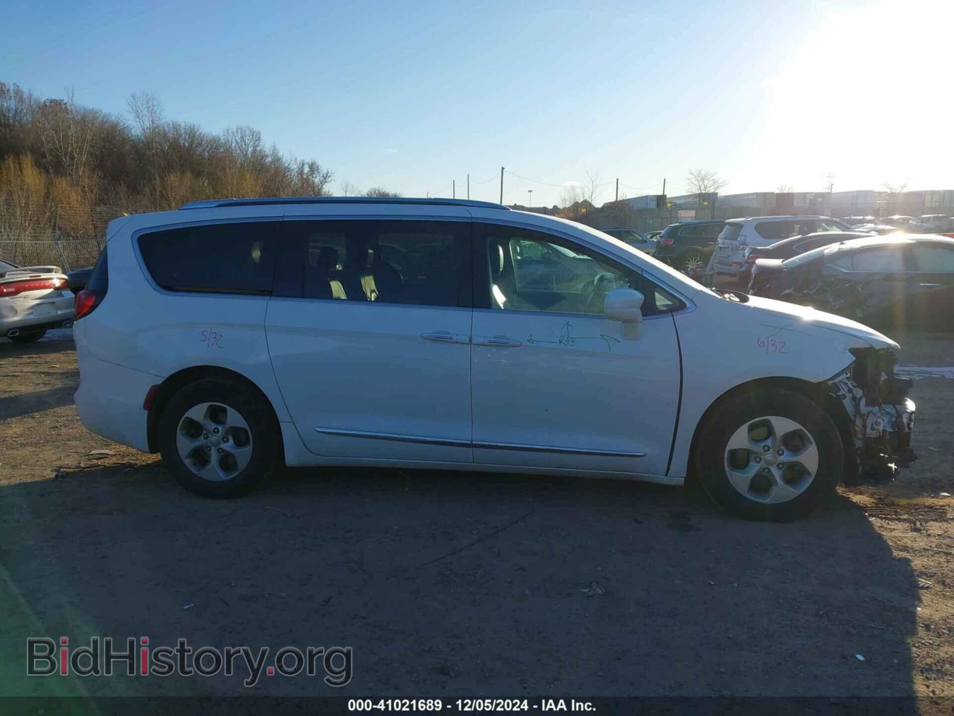 2017 CHRYSLER PACIFICA - VIN: 2C4RC1EG7HR628858 - Фото 14