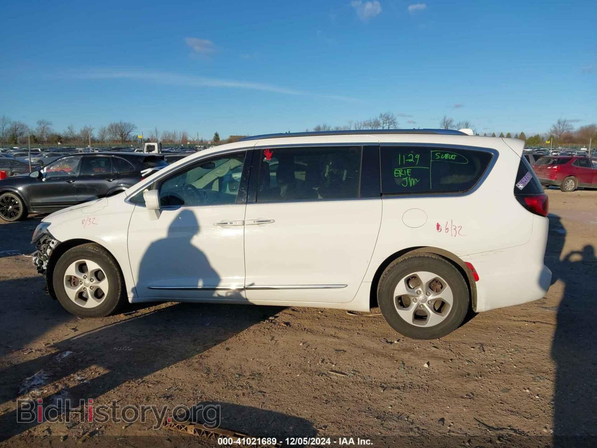 2017 CHRYSLER PACIFICA - VIN: 2C4RC1EG7HR628858 - Фото 15