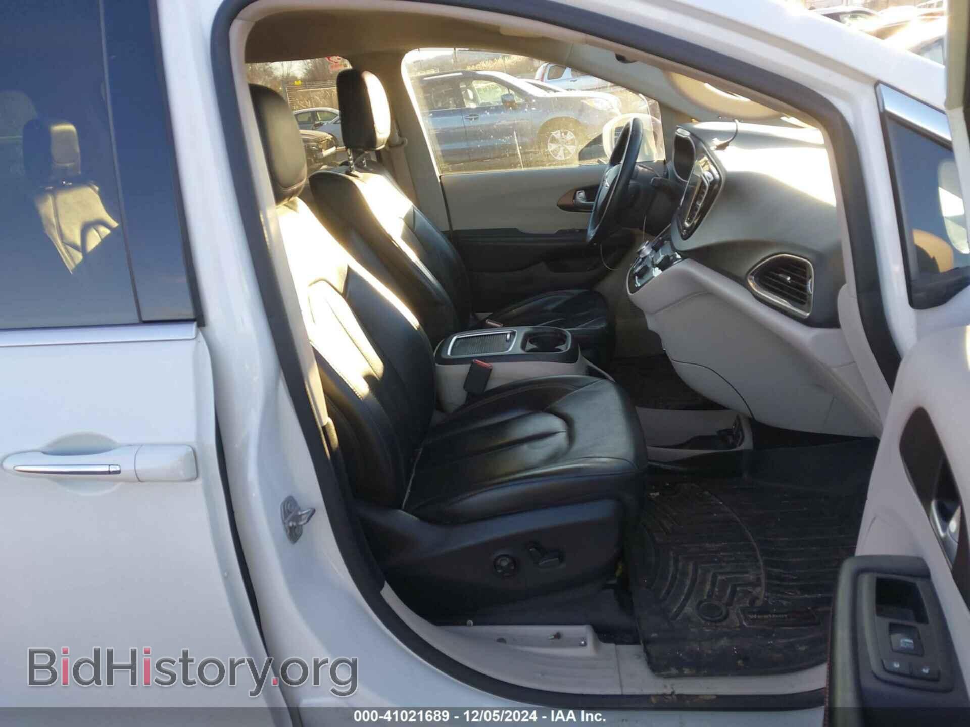 2017 CHRYSLER PACIFICA - VIN: 2C4RC1EG7HR628858 - Фото 5