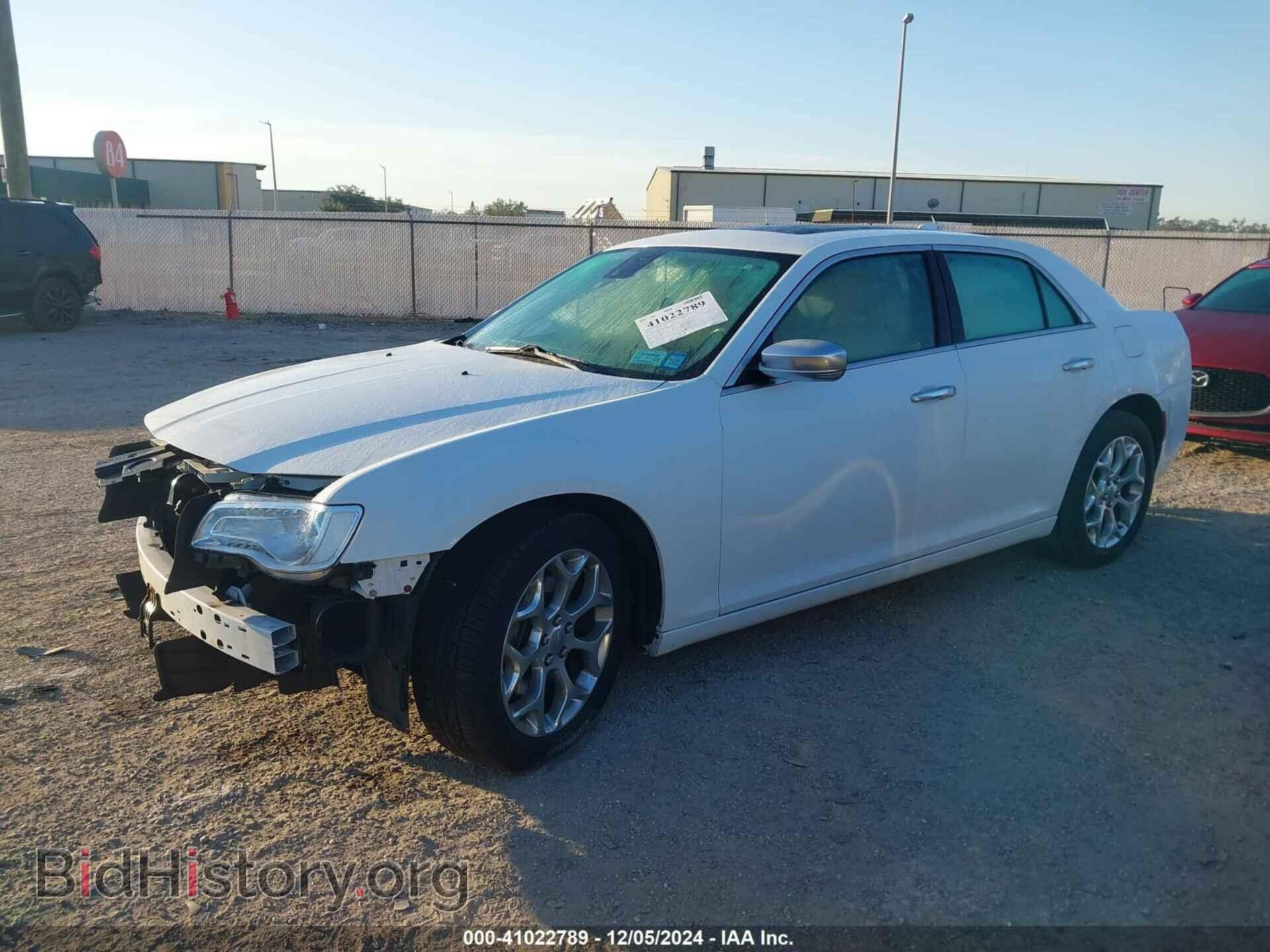 2016 CHRYSLER 300C - VIN: 2C3CCASG0GH191434 - Фото 2