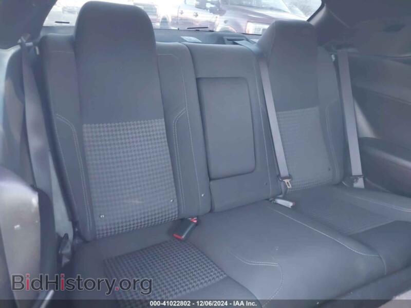 2019 Dodge CHALLENGER (VIN 2C3CDZAG7KH656300) — photo 8 of 16