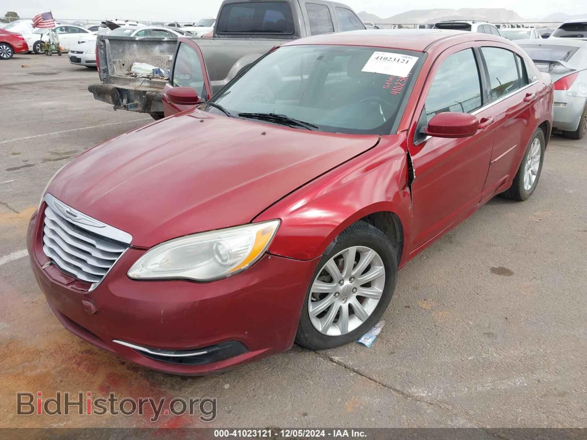 2012 CHRYSLER 200 - VIN: 1C3CCBBB2CN239415 - Фото 2