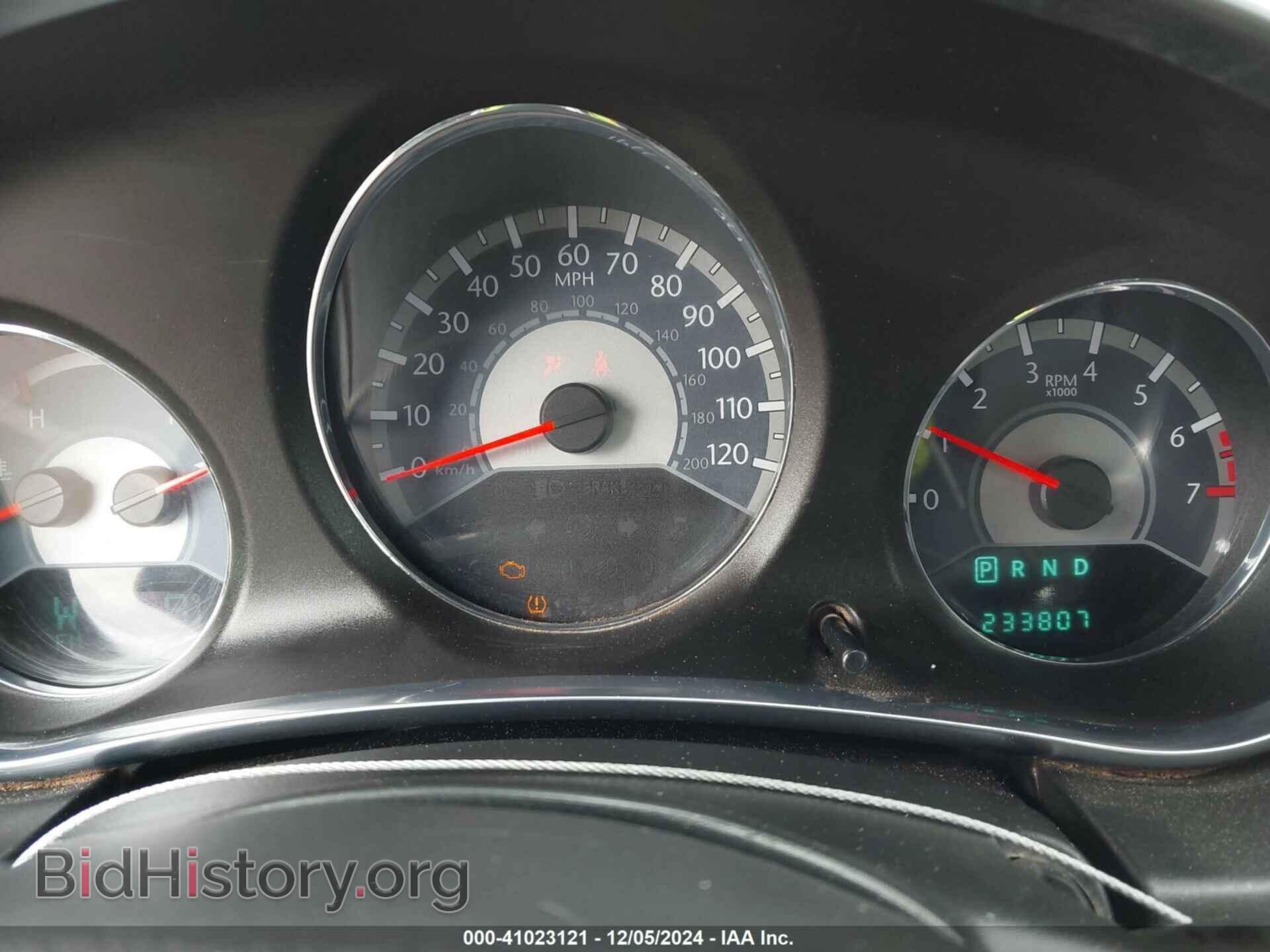 2012 CHRYSLER 200 - VIN: 1C3CCBBB2CN239415 - Фото 7