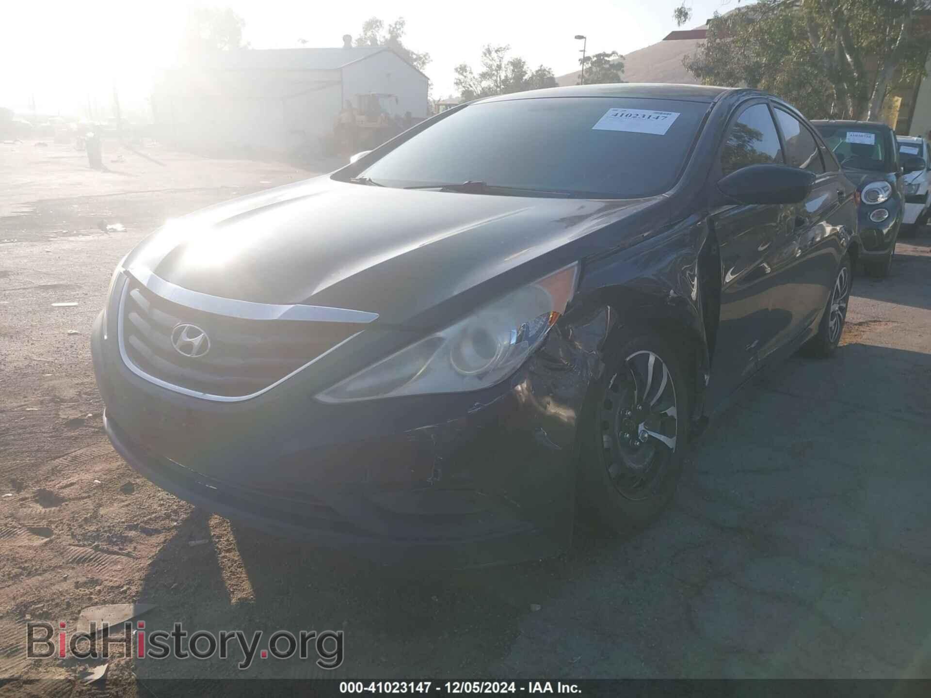 2013 HYUNDAI SONATA - VIN: 5NPEB4ACXDH585419 - Фото 2