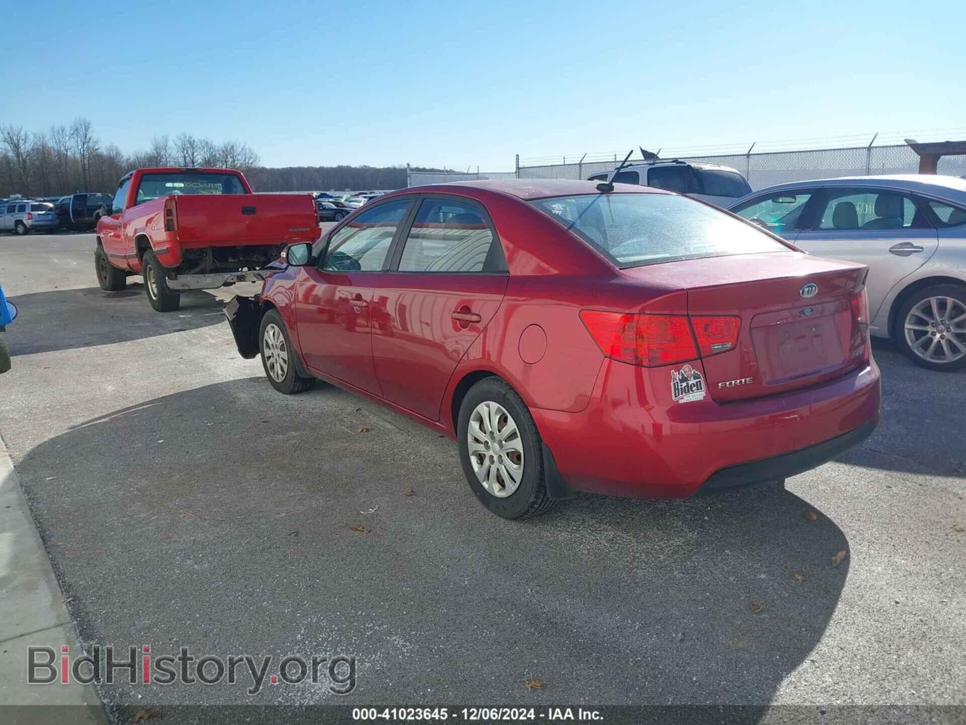 2010 KIA FORTE - VIN: KNAFU4A2XA5827852 - Фото 3
