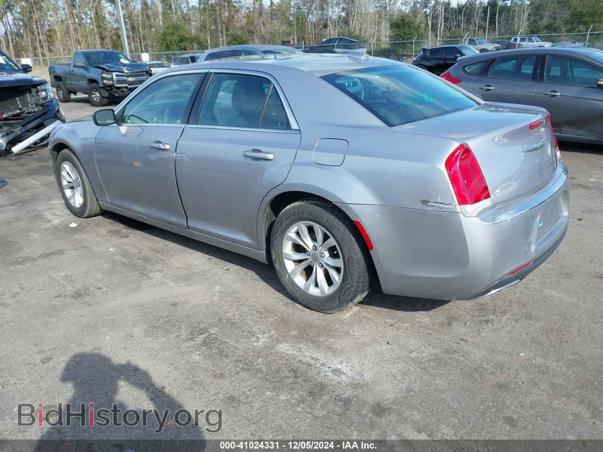 2015 CHRYSLER 300 - VIN: 2C3CCAAG3FH930201 - Фото 3