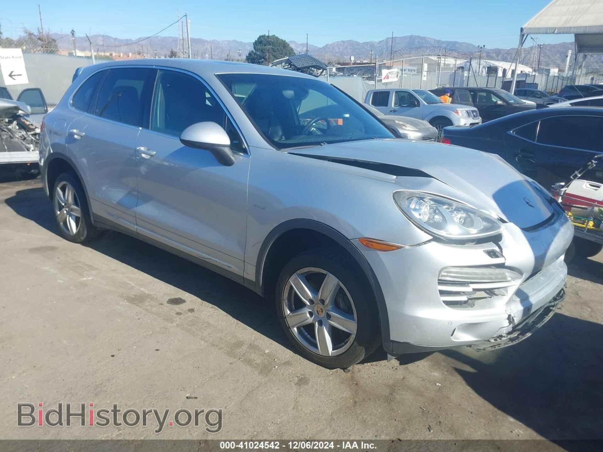Фотография WP1AF2A26ELA39968 - PORSCHE CAYENNE 2014