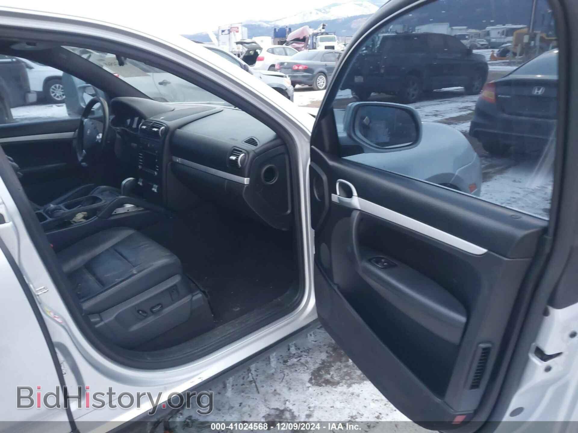 2009 PORSCHE CAYENNE - VIN: WP1AA29P49LA05242 - Фото 5