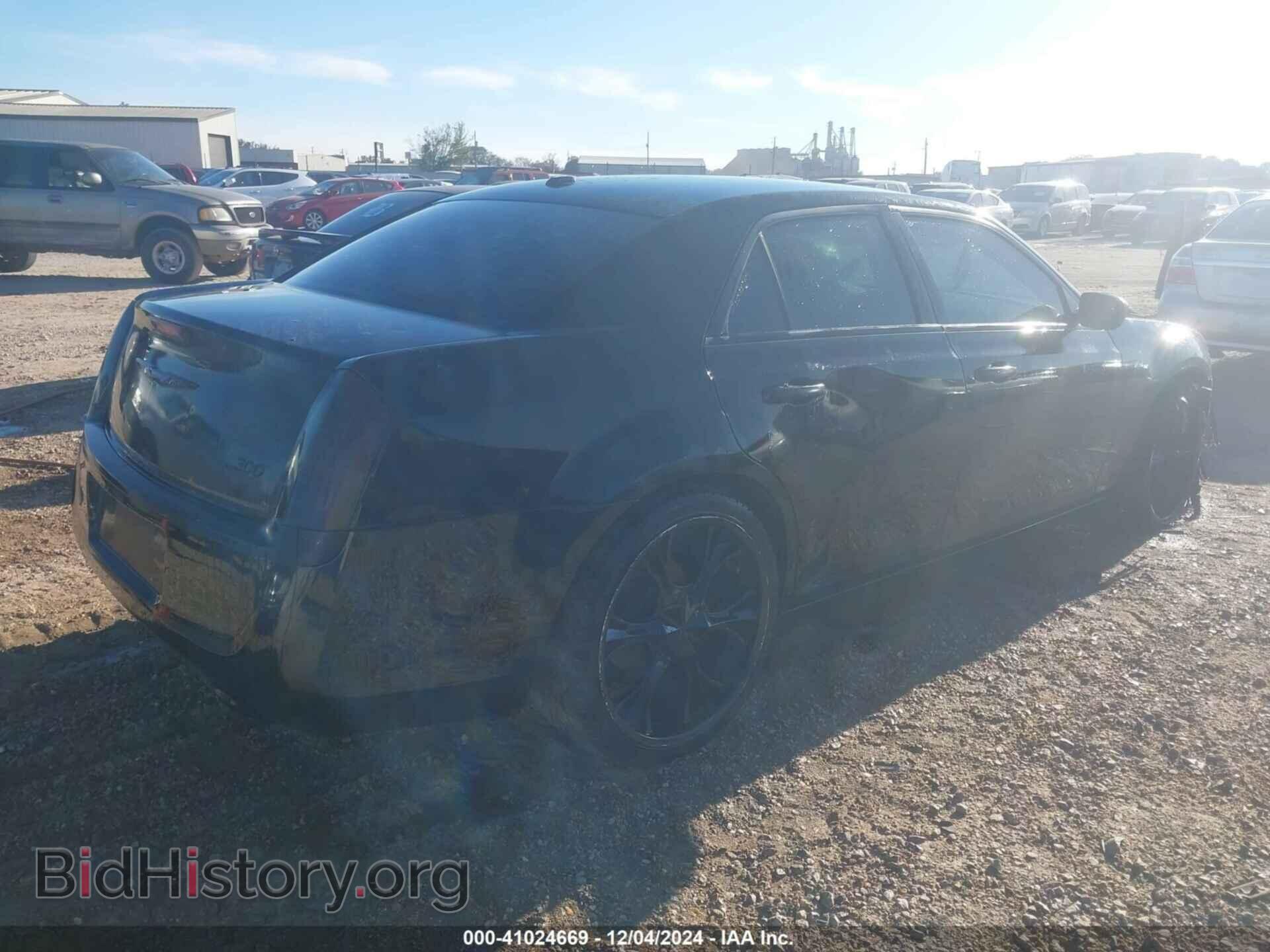 2012 CHRYSLER 300 - VIN: 2C3CCACG2CH310139 - Photo 4