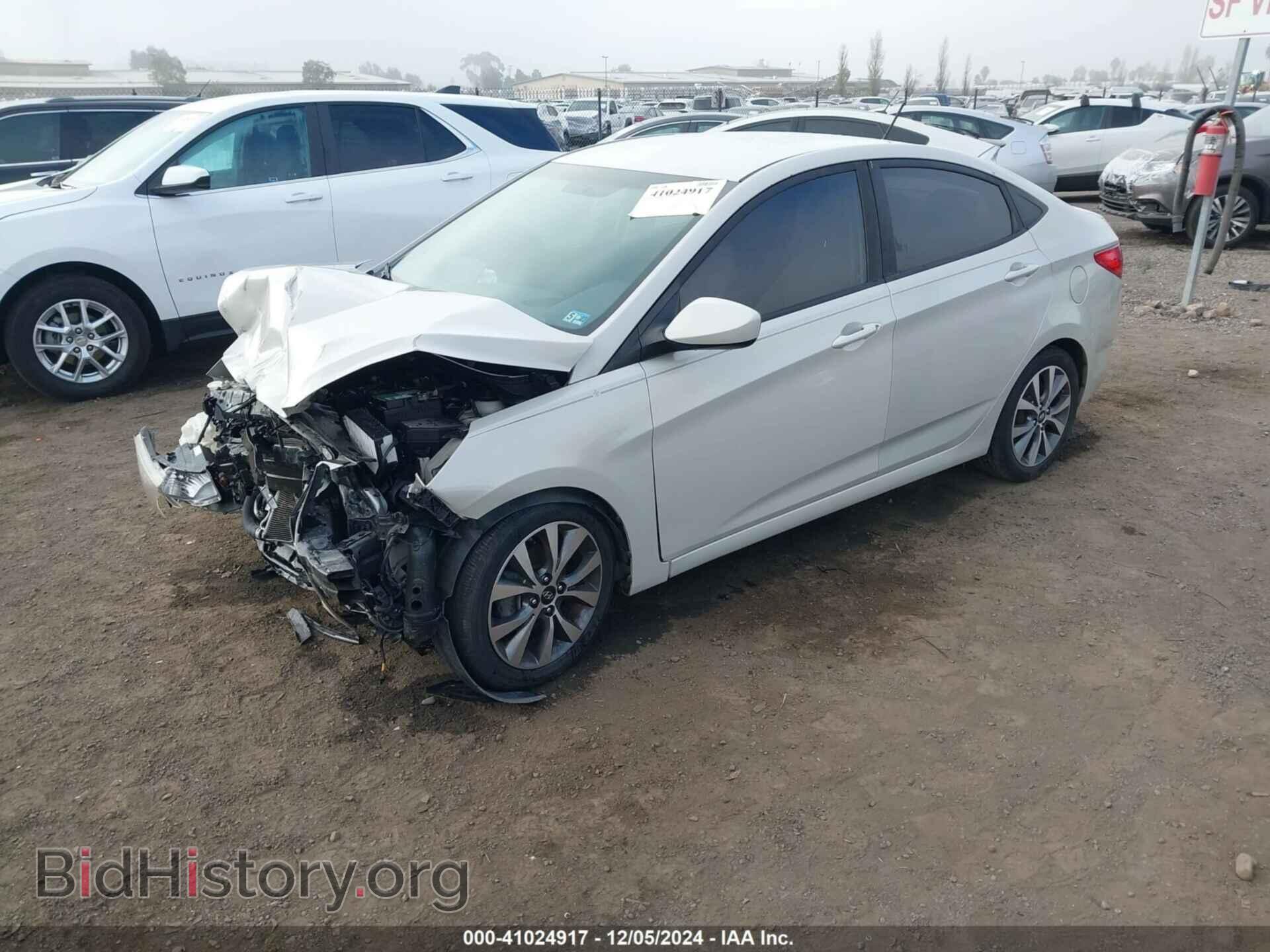 2017 HYUNDAI ACCENT - VIN: KMHCT4AE2HU264293 - Фото 2