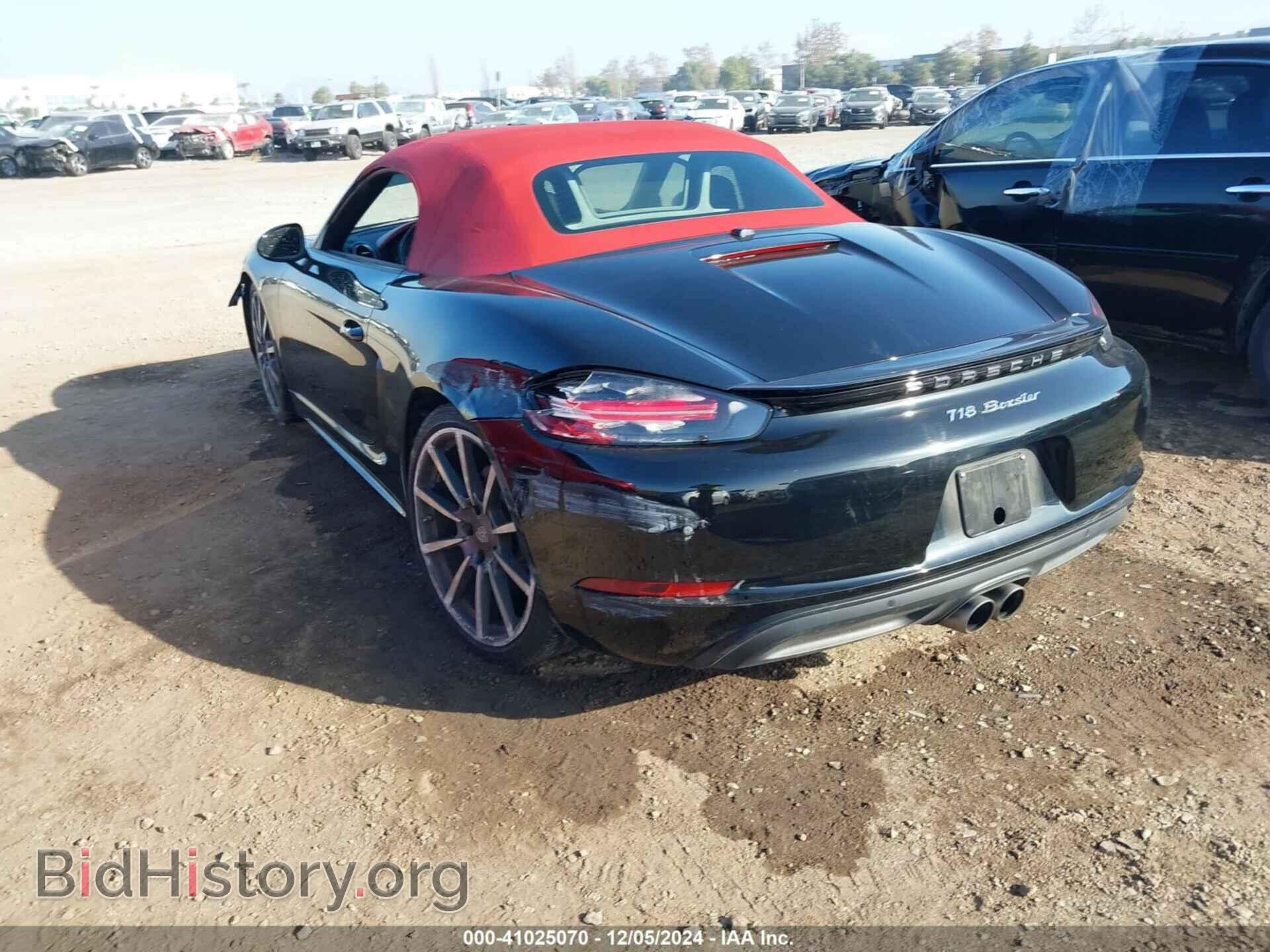2017 PORSCHE 718 BOXSTER - VIN: WP0CA2A83HS220176 - Фото 3