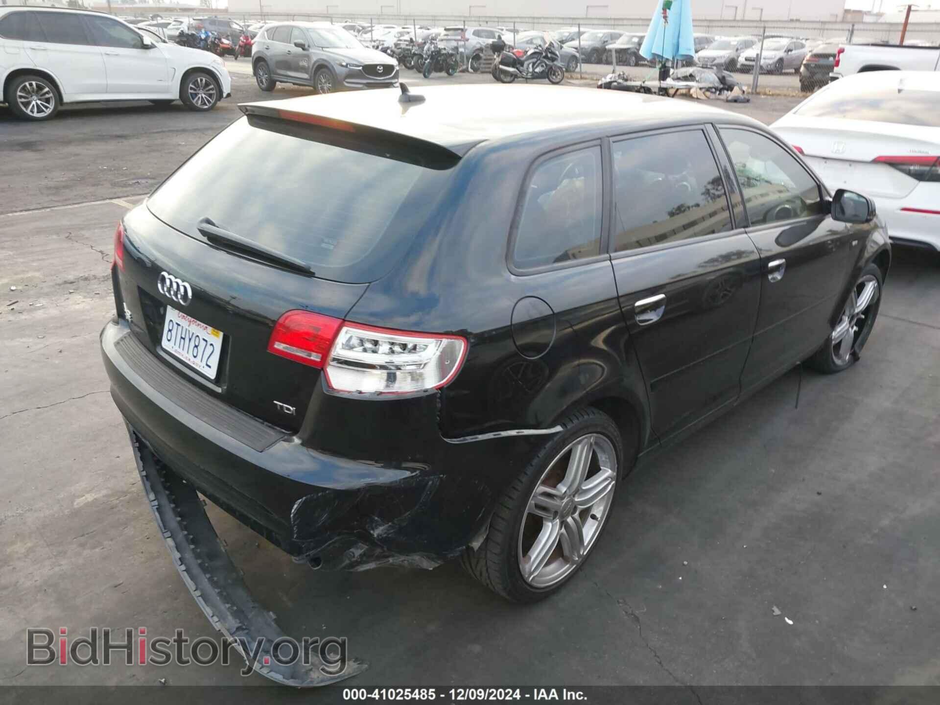 2012 AUDI A3 - VIN: WAUBJBFM2CA122012 - Photo 4