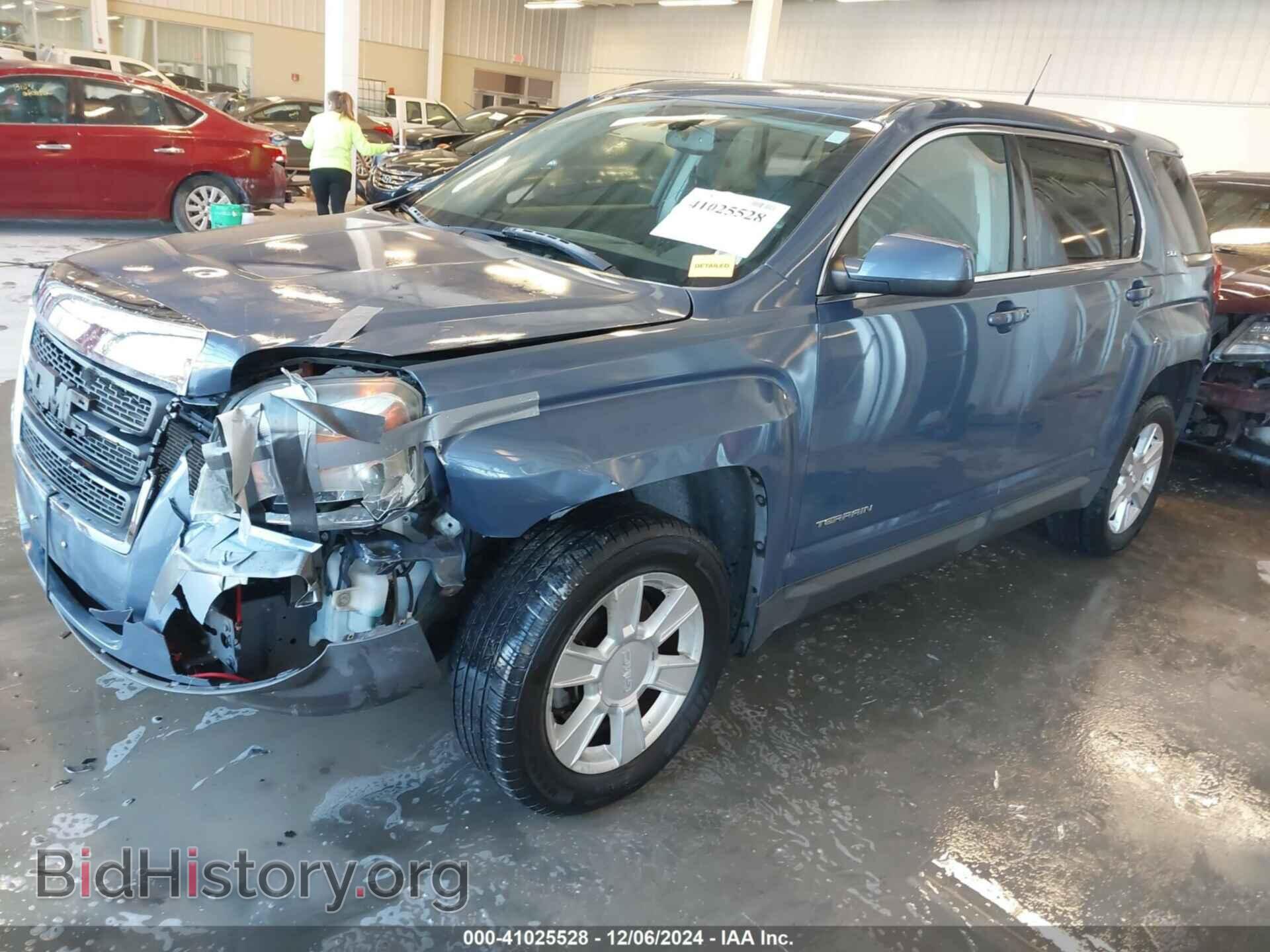 2011 GMC TERRAIN - VIN: 2CTALMEC9B6406377 - Photo 2