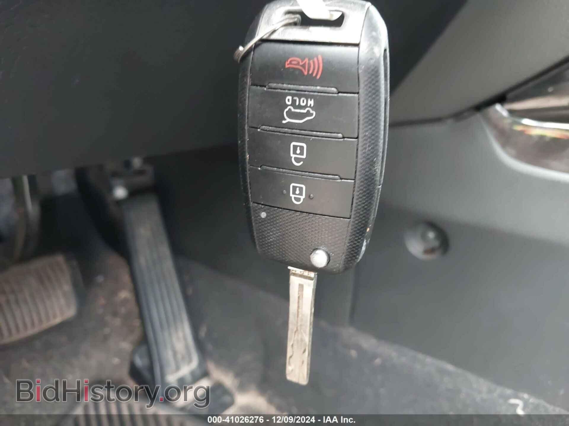 2014 KIA SORENTO - VIN: 5XYKTCA62EG442090 - Фото 11