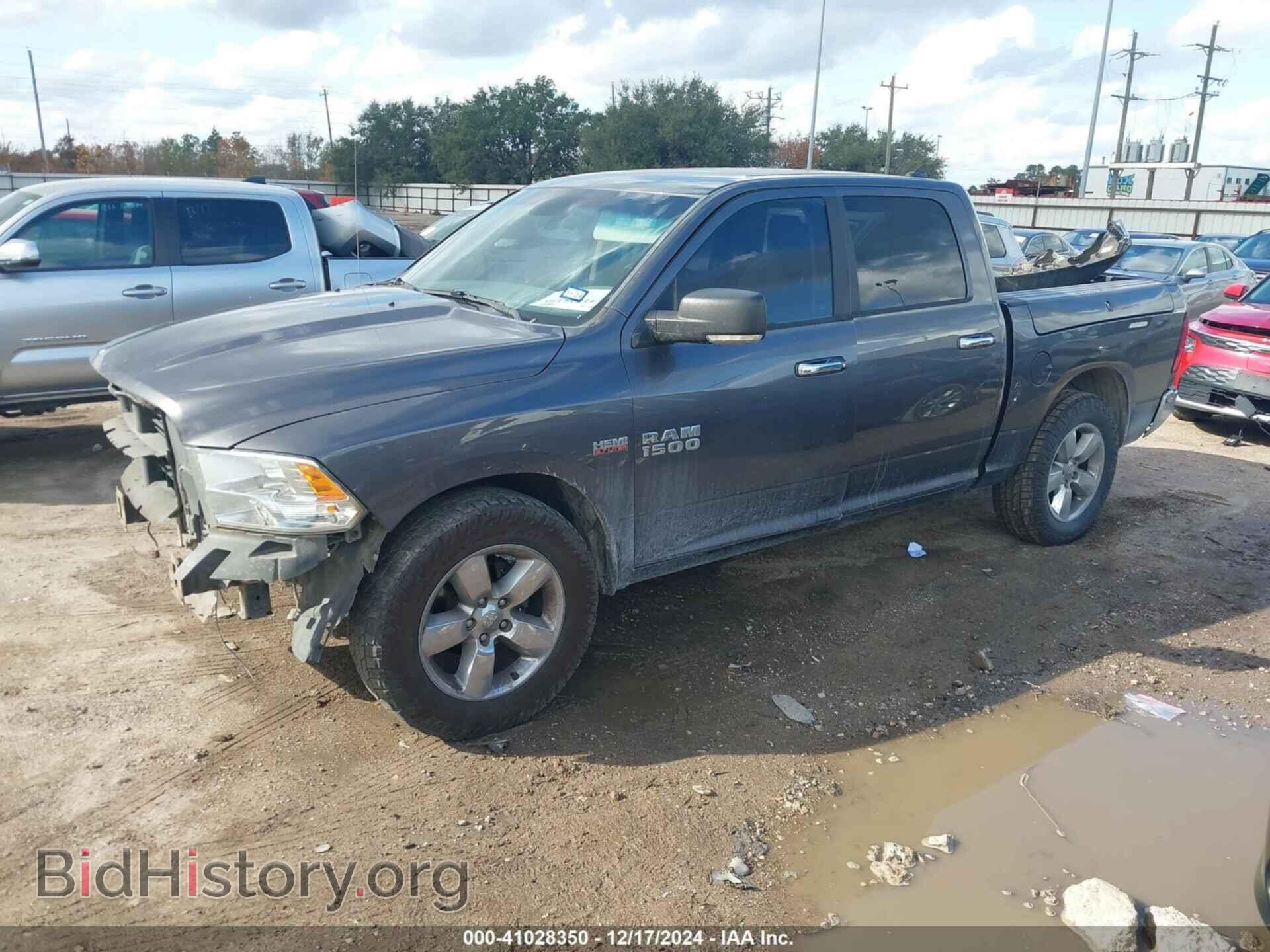 2017 RAM 1500 - VIN: 1C6RR6LT1HS616271 - Фото 2