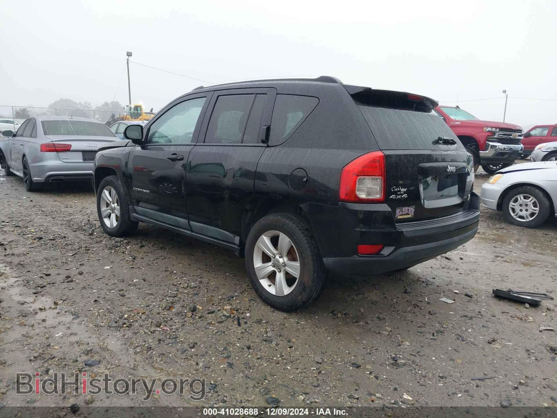 2012 JEEP COMPASS - VIN: 1C4NJDBB6CD504770 - Фото 3
