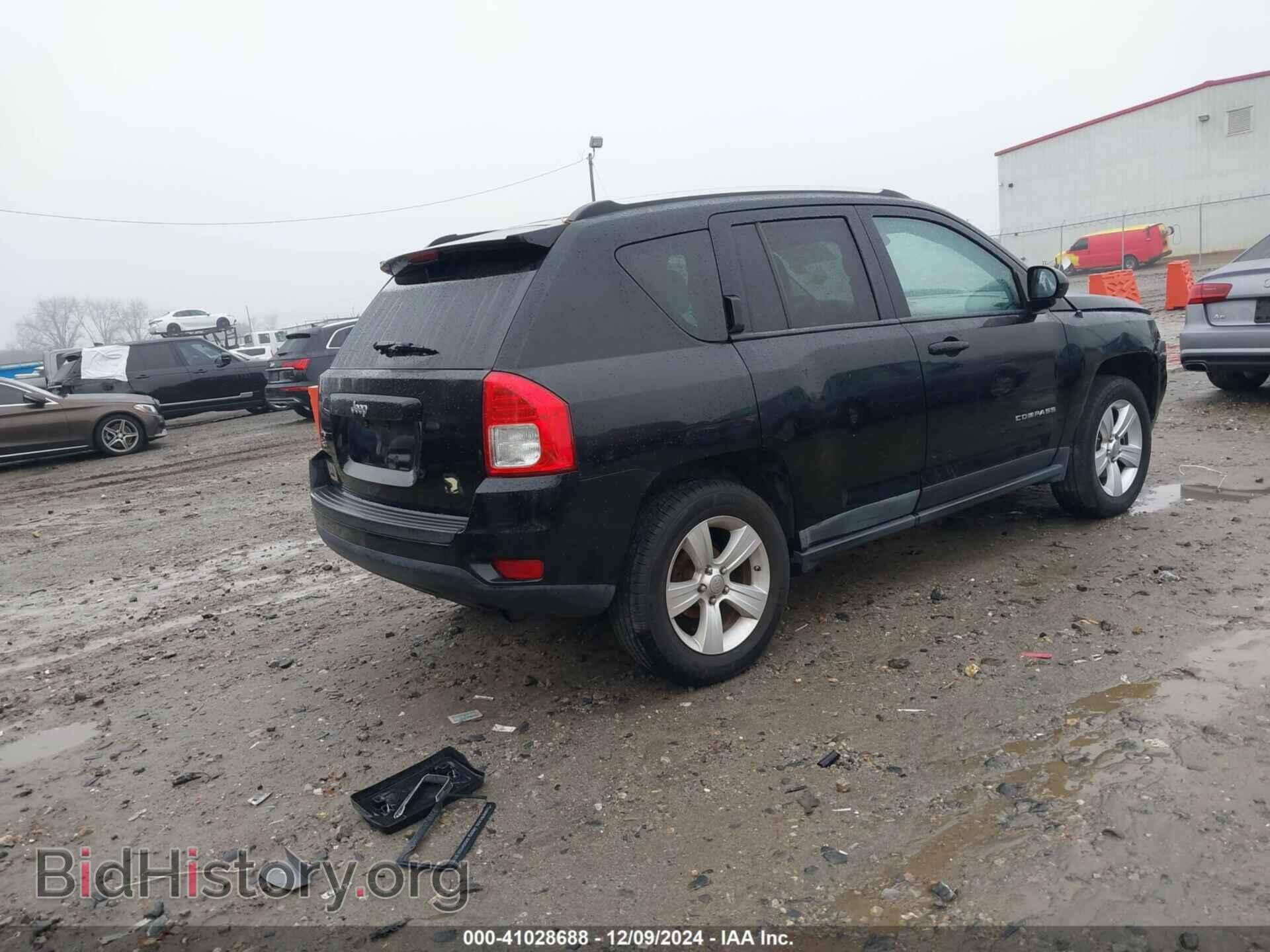 2012 JEEP COMPASS - VIN: 1C4NJDBB6CD504770 - Фото 4