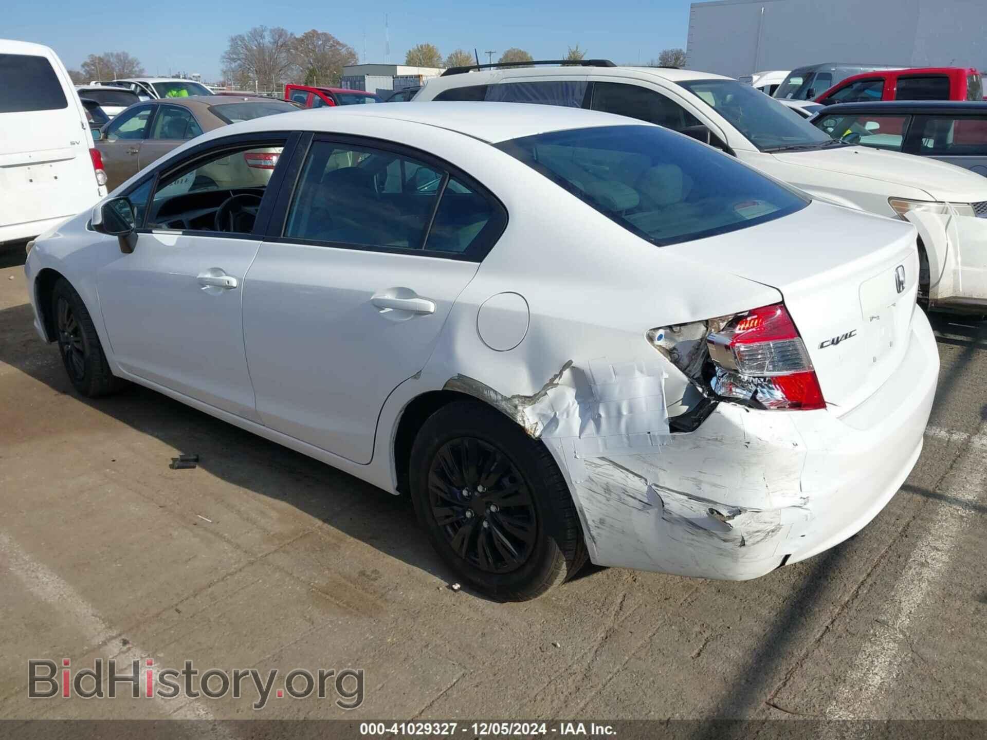 2012 HONDA CIVIC - VIN: 2HGFB2F57CH328889 - Фото 3