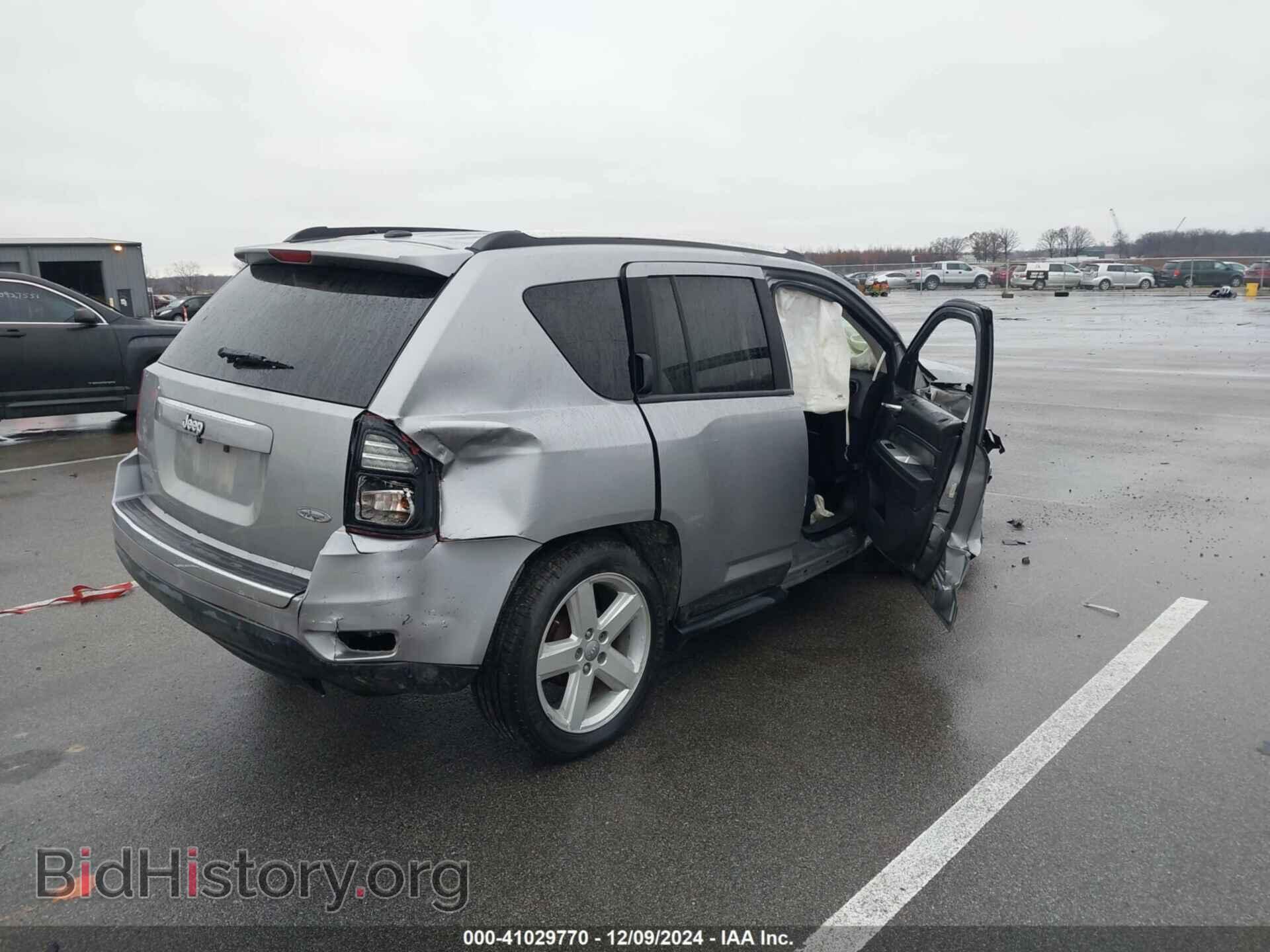 2014 JEEP COMPASS - VIN: 1C4NJCEA1ED888571 - Фото 4