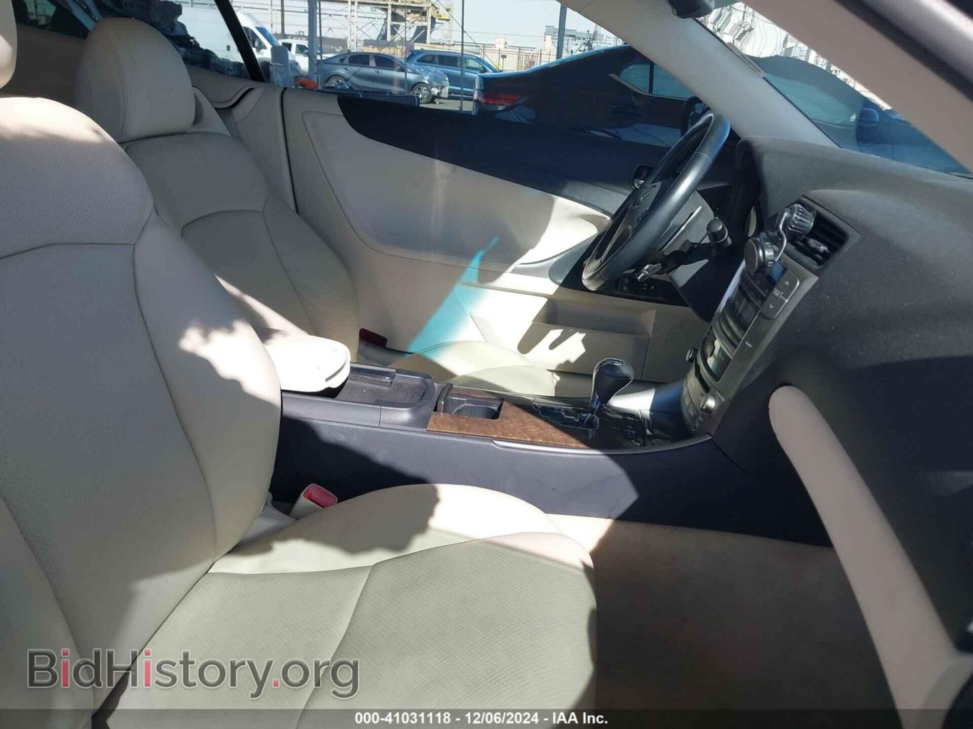 2010 LEXUS IS 250C - VIN: JTHFF2C28A2500705 - Photo 5