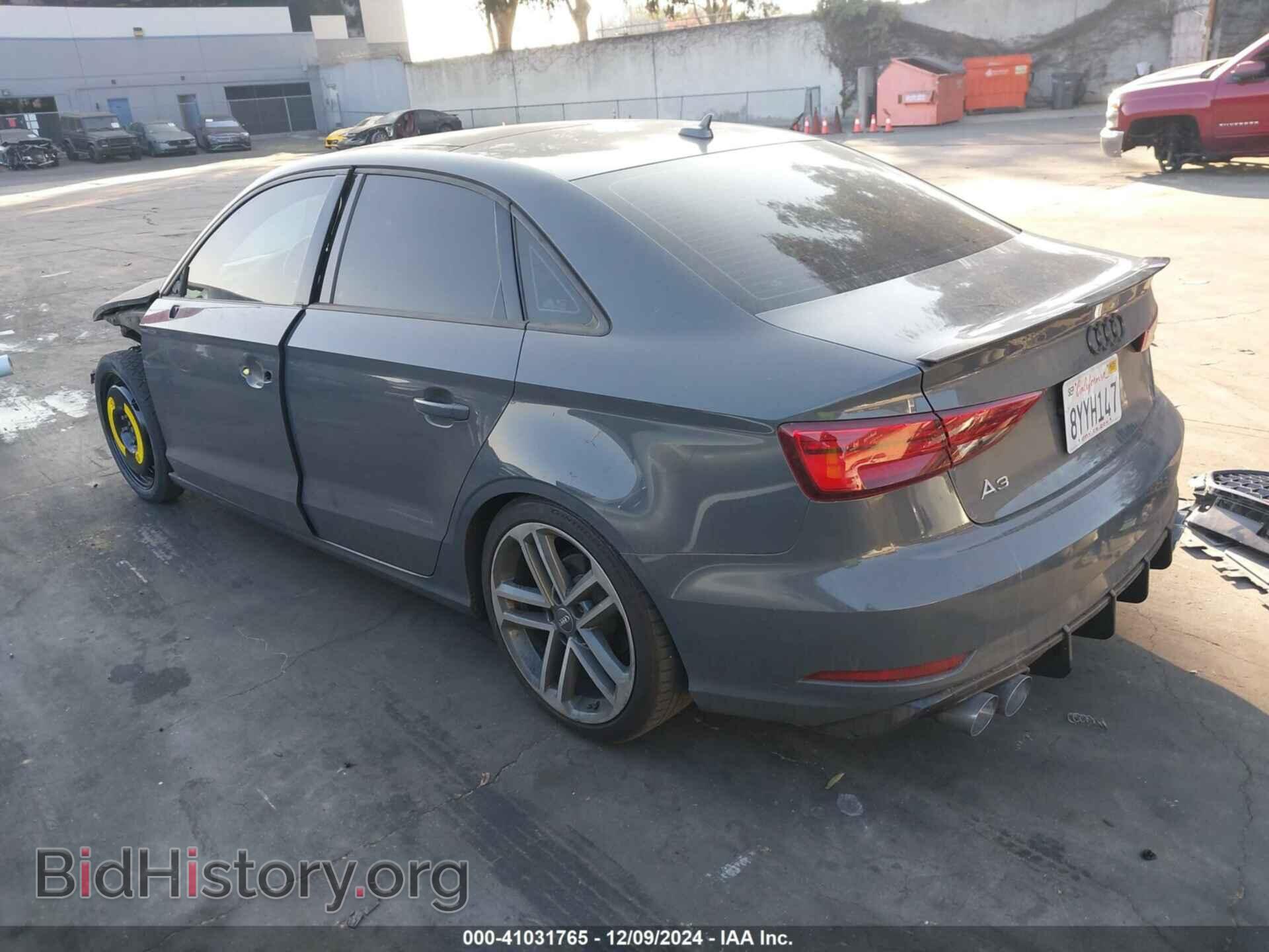 2018 AUDI A3 - VIN: WAUAUGFF8J1089533 - Фото 3