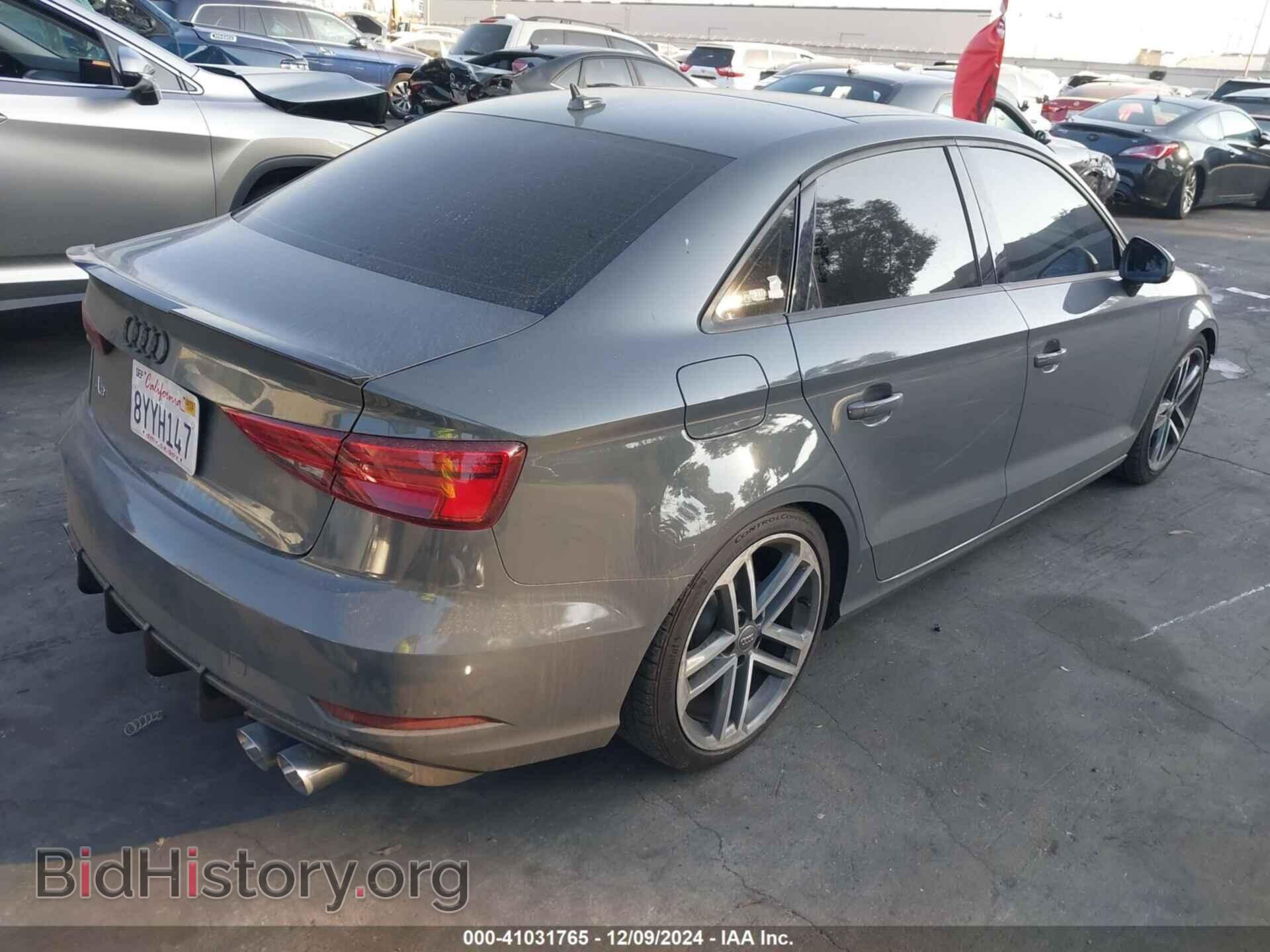 2018 AUDI A3 - VIN: WAUAUGFF8J1089533 - Фото 4