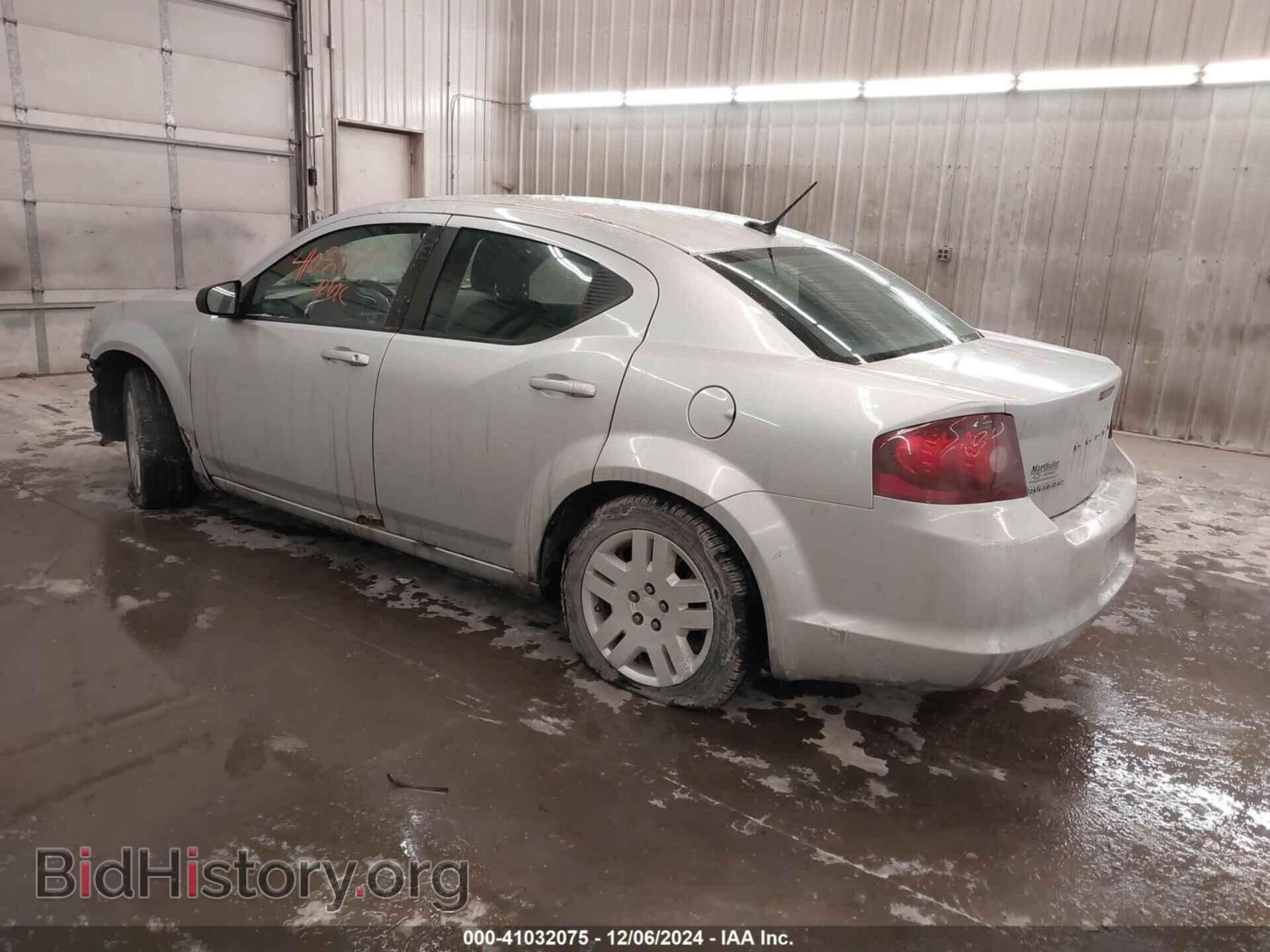 2011 DODGE AVENGER - VIN: 1B3BD4FB6BN620730 - Фото 3