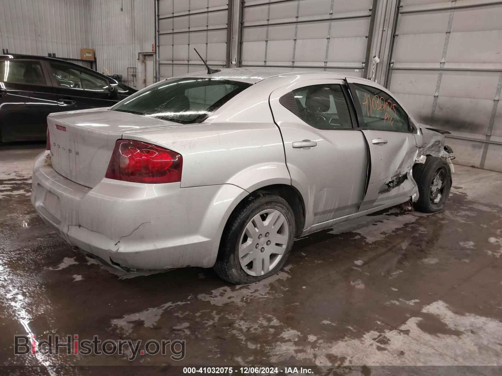 2011 DODGE AVENGER - VIN: 1B3BD4FB6BN620730 - Фото 4