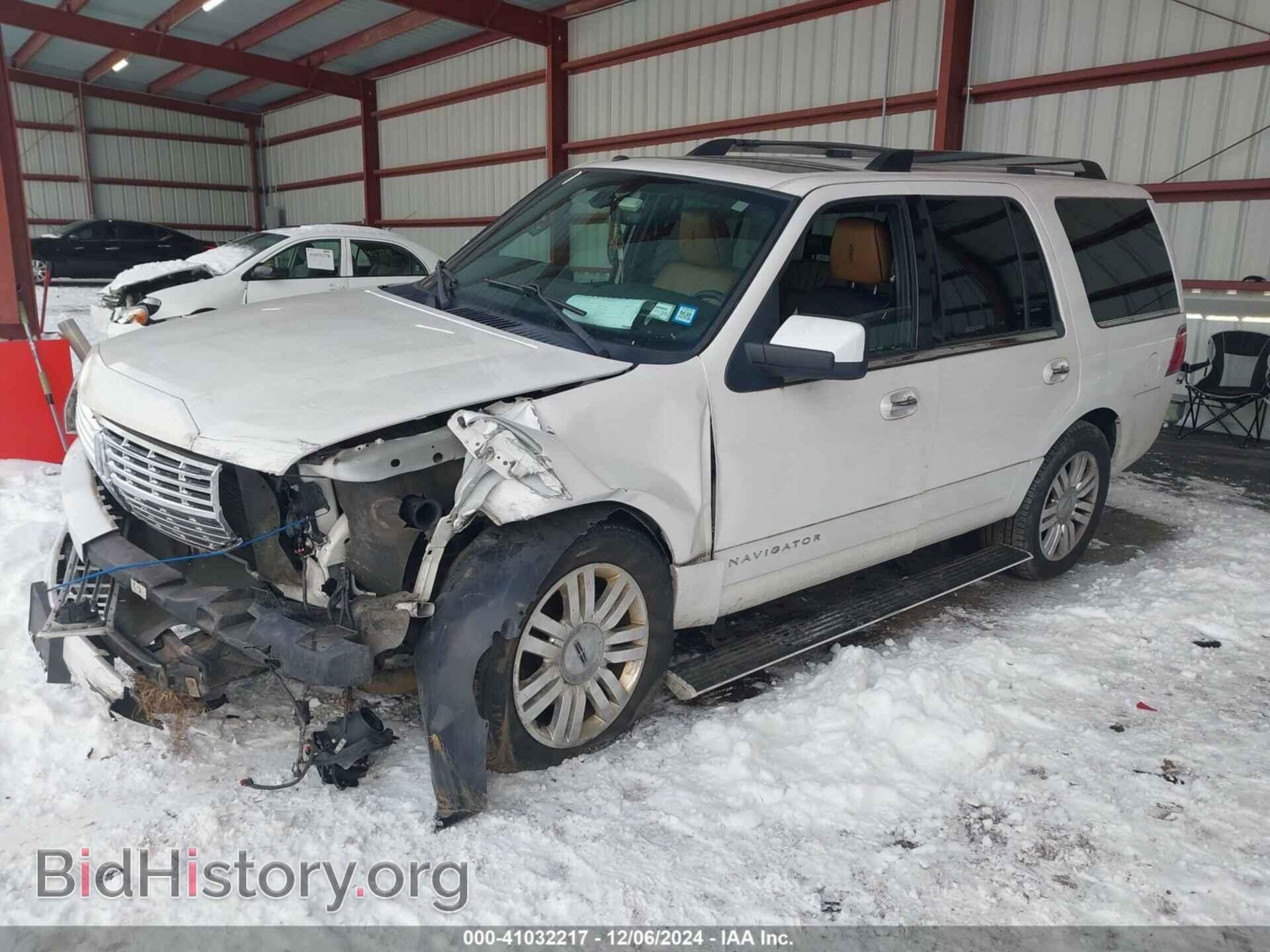 2012 LINCOLN NAVIGATOR - VIN: 5LMJJ2J58CEL08864 - Фото 2