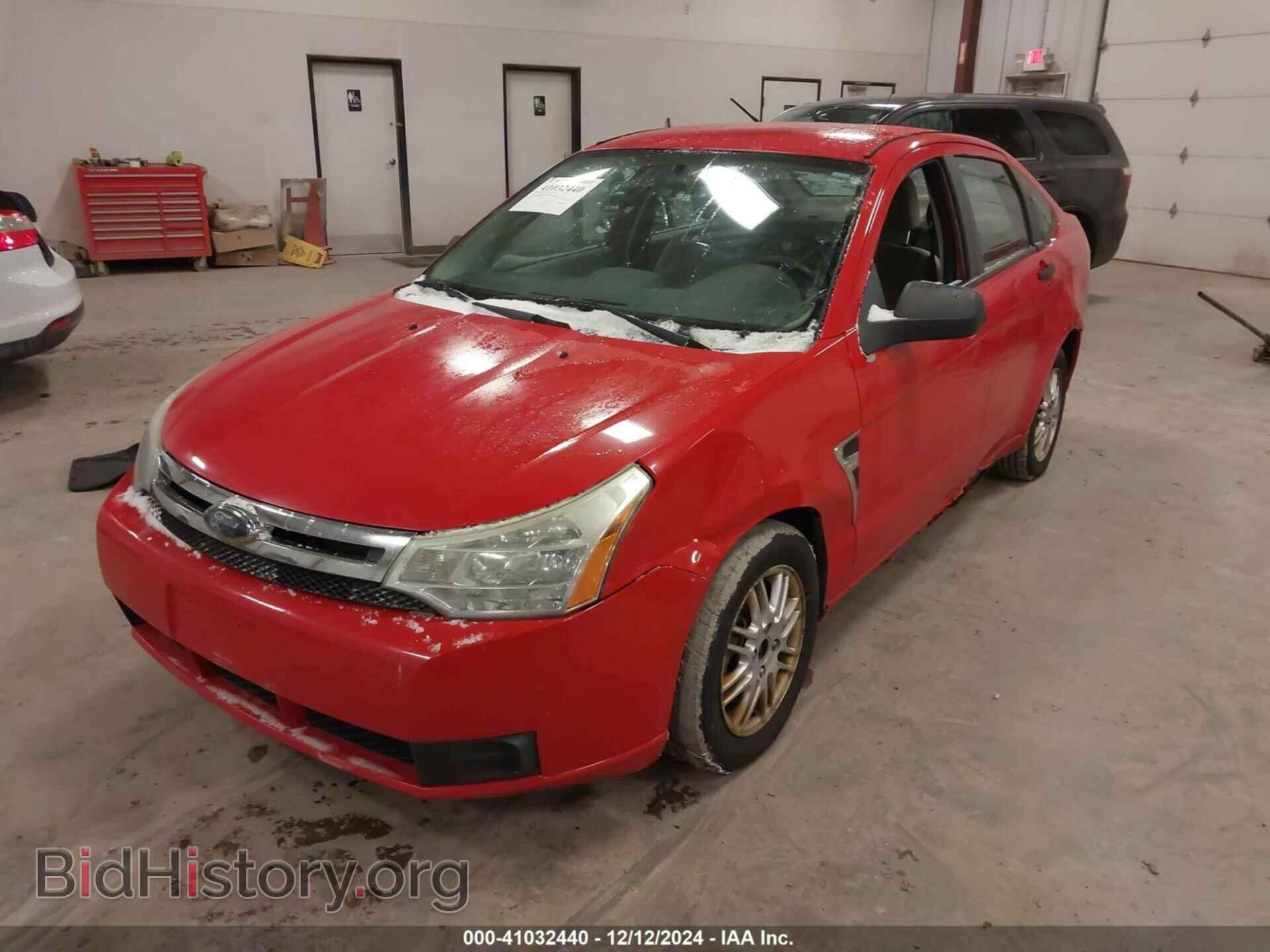 2008 FORD FOCUS - VIN: 1FAHP35N88W210168 - Фото 2