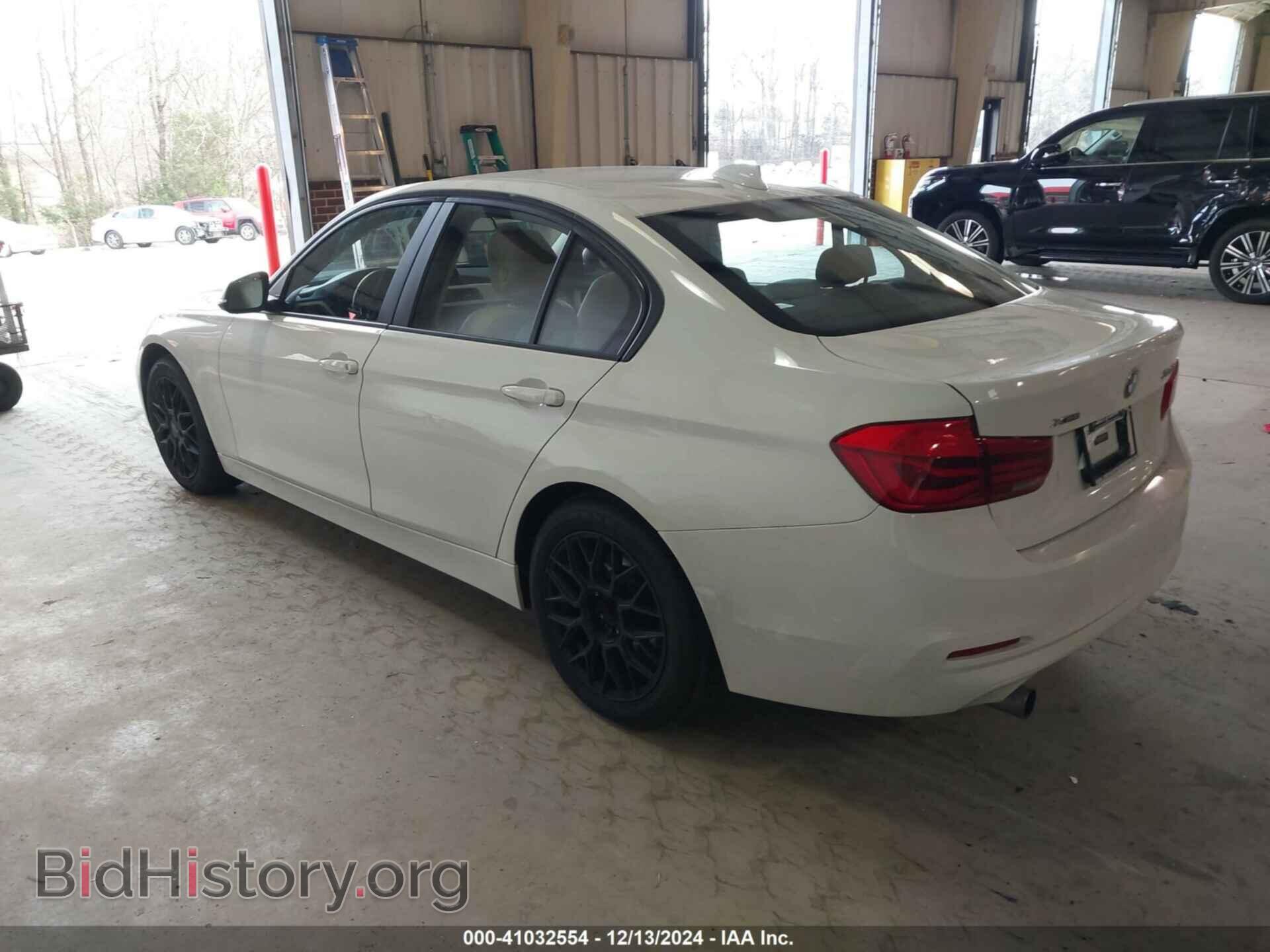 2018 BMW 320I - VIN: WBA8A3C53JA357836 - Фото 3