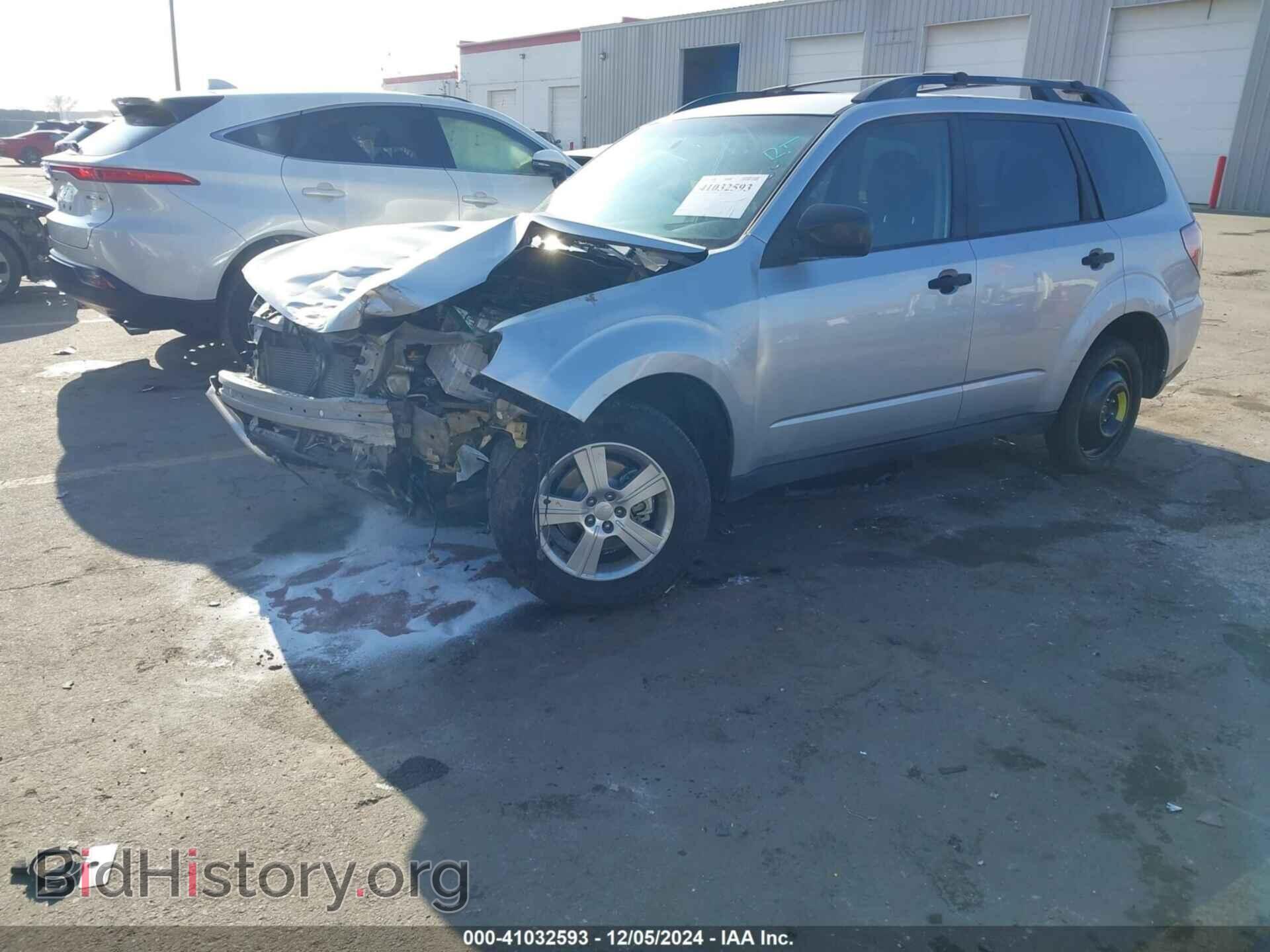 2011 SUBARU FORESTER - VIN: JF2SHABC2BH713311 - Фото 2