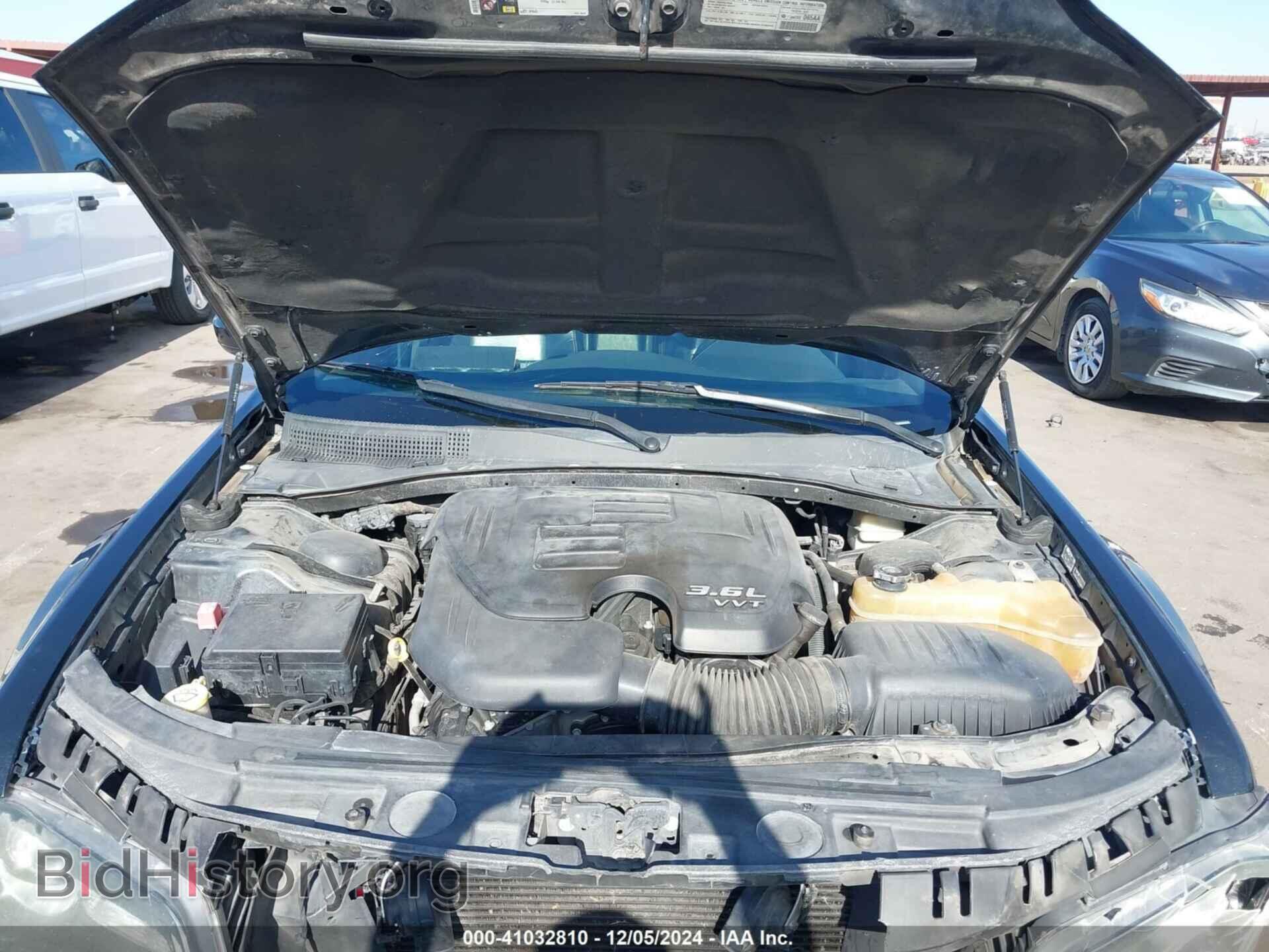 2013 CHRYSLER 300 - VIN: 2C3CCABG4DH599009 - Фото 10
