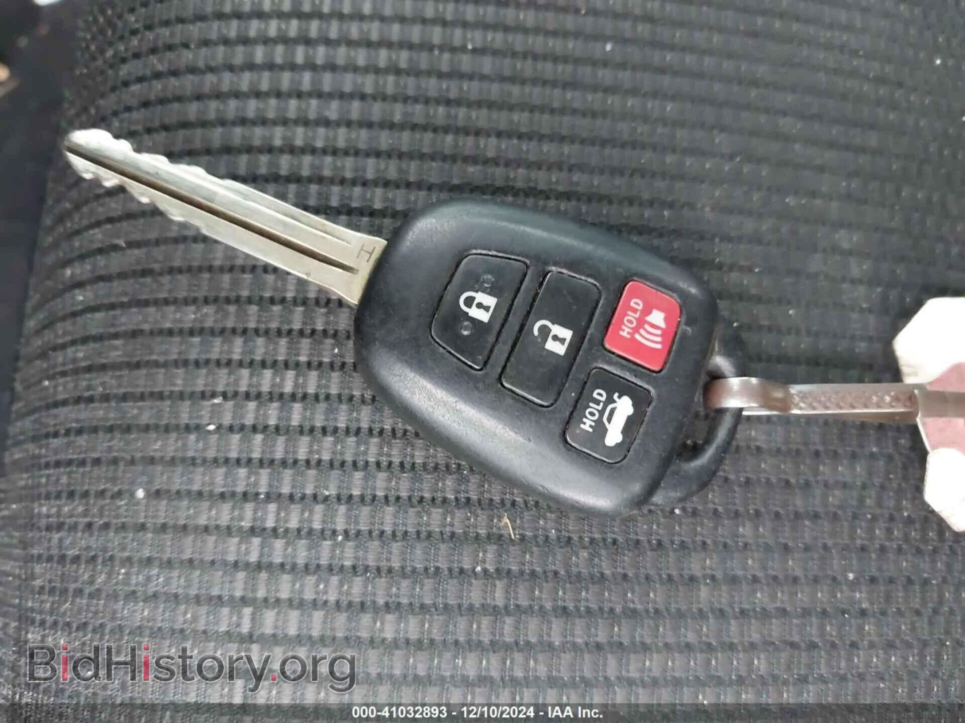 2016 TOYOTA COROLLA - VIN: 5YFBURHE4GP541943 - Фото 11