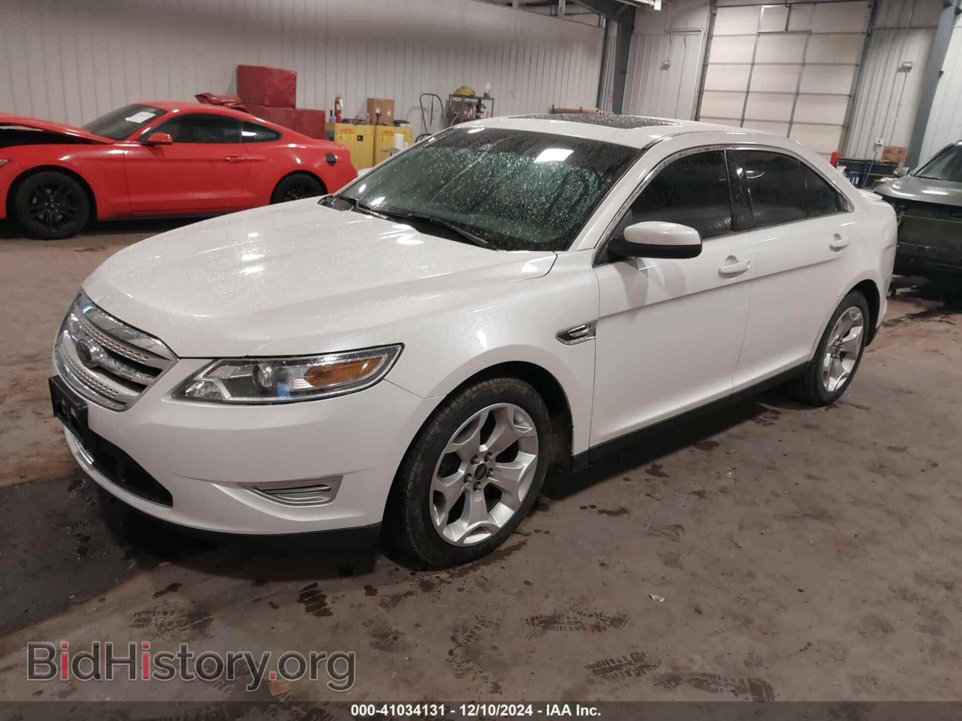 2010 FORD TAURUS - VIN: 1FAHP2KT4AG135191 - Фото 2